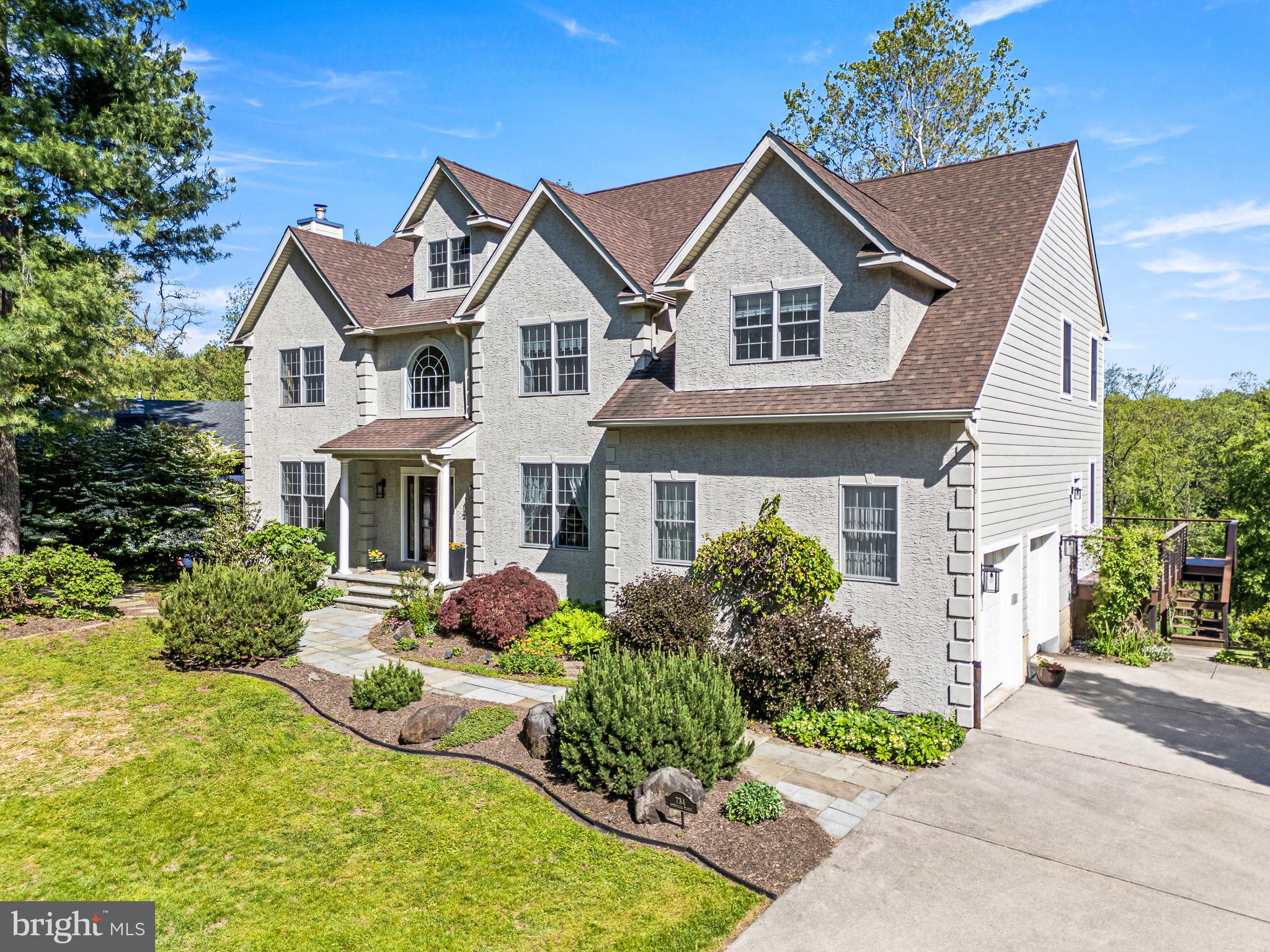 CHESTNUT HILL - Residential