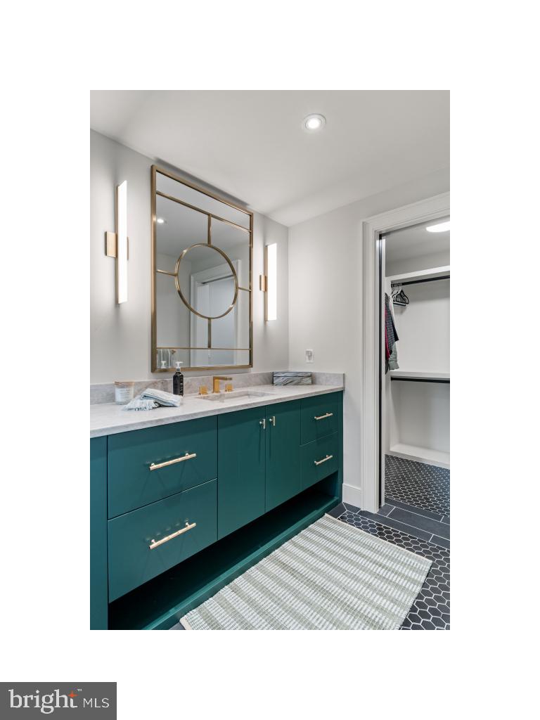 RESIDENCES AT SALAMANDER - Residential