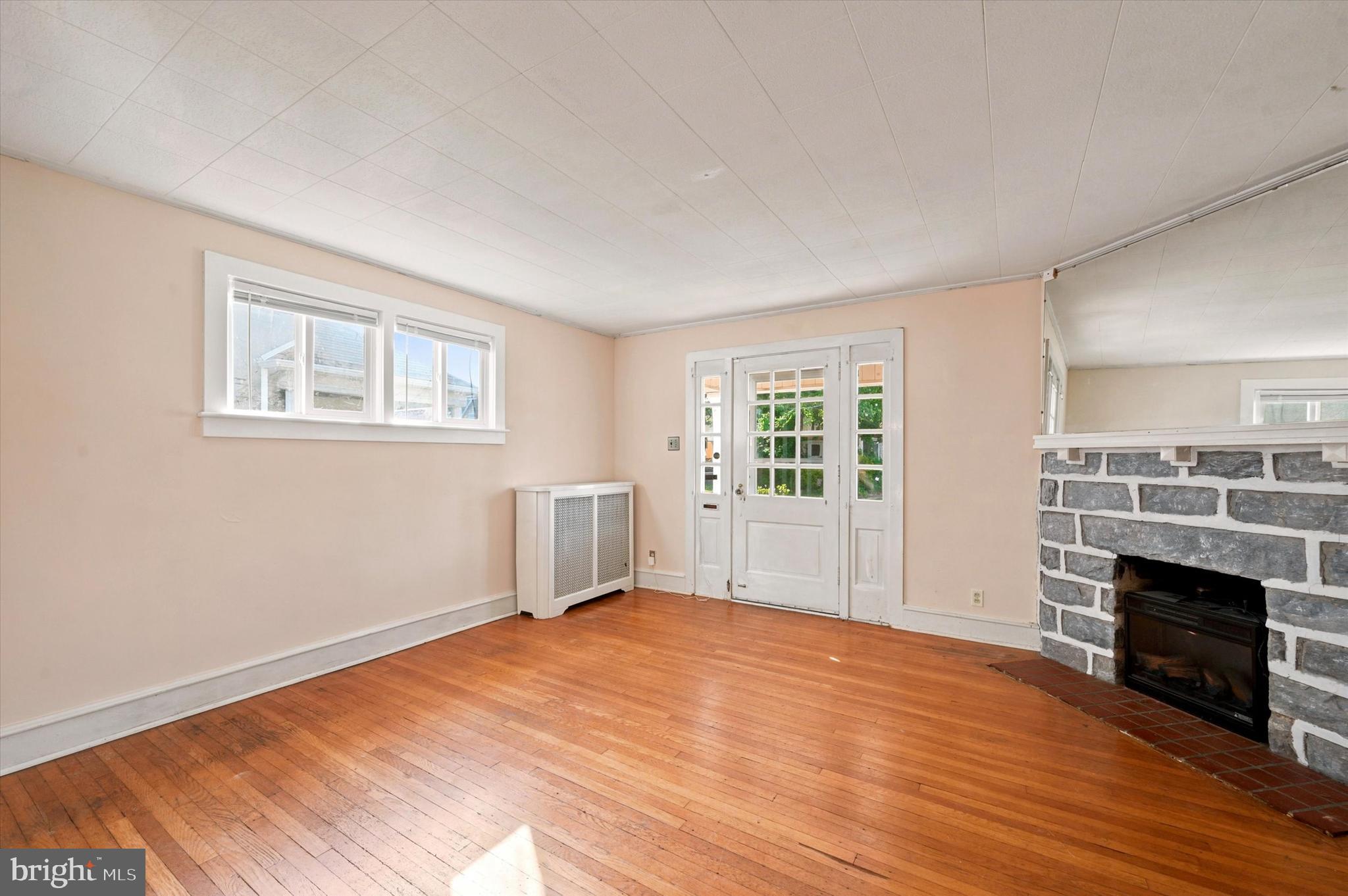 LANSDOWNE - Residential