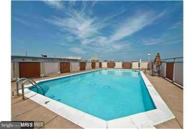 RIVIERA OF CHEVY CHASE - Residential