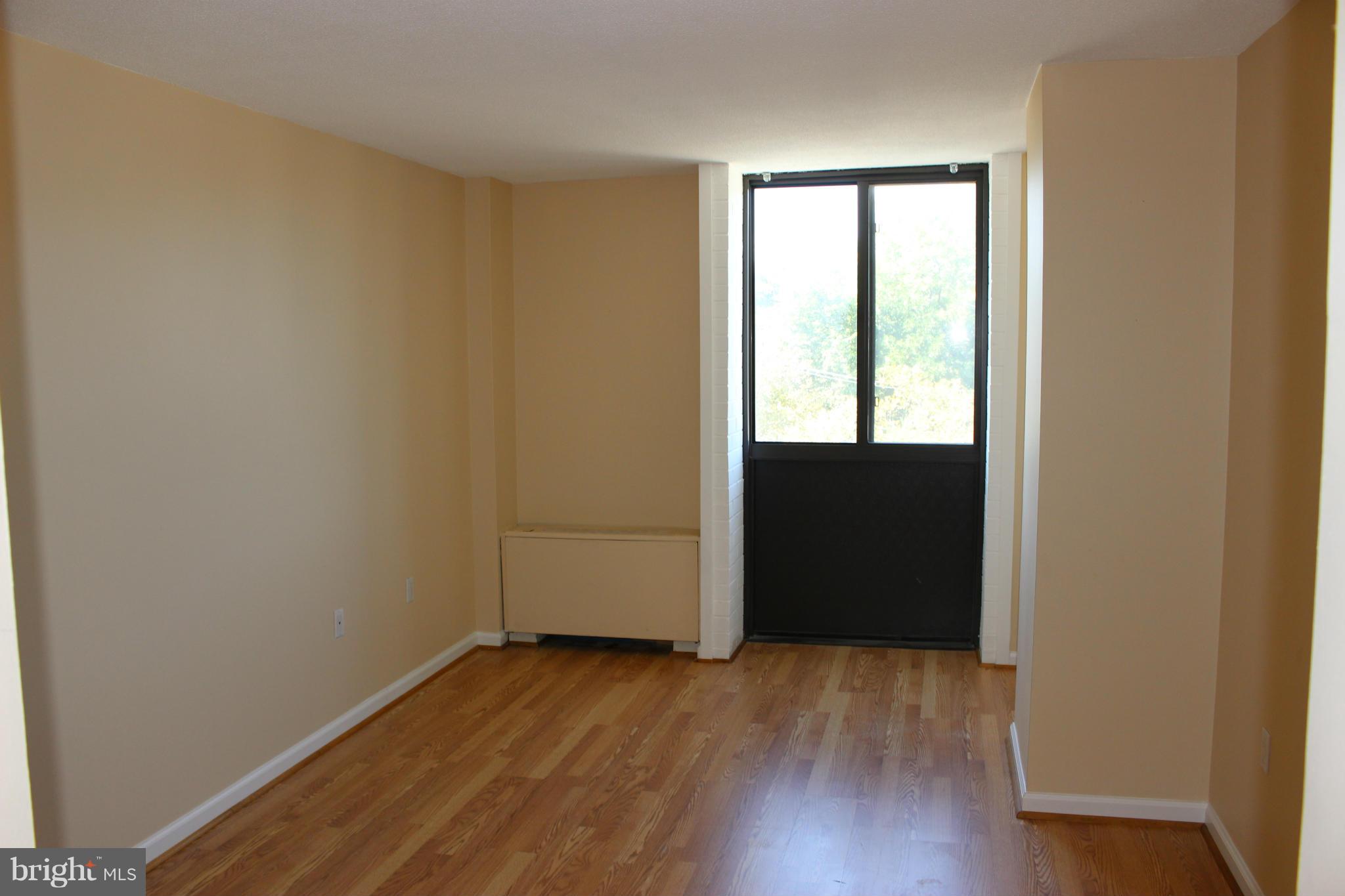 RIVIERA OF CHEVY CHASE - Residential