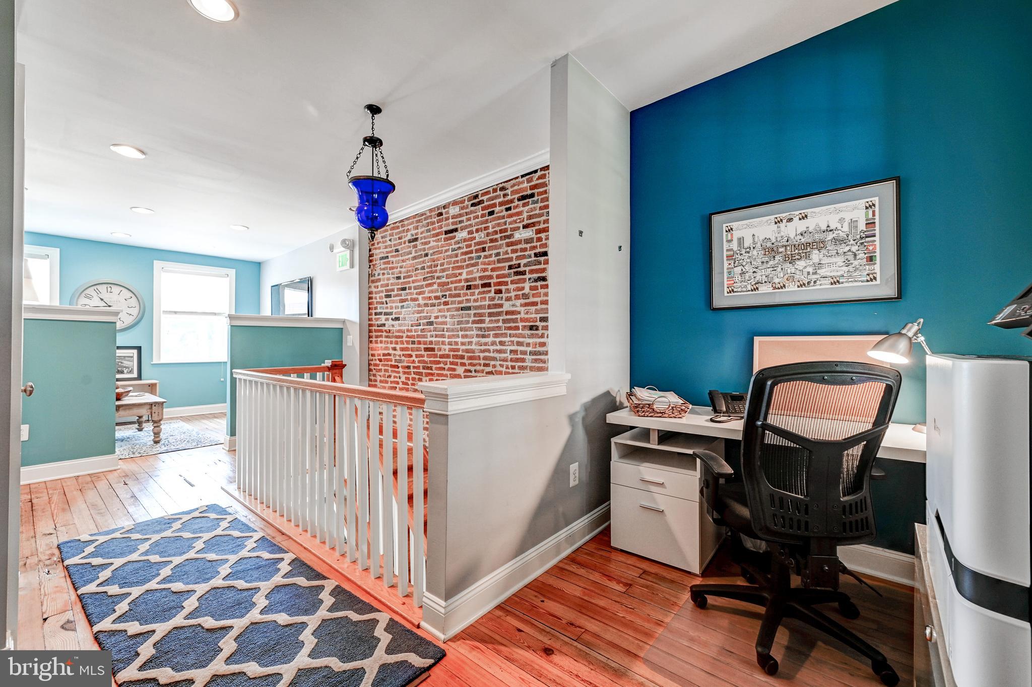 LOCUST POINT - Residential