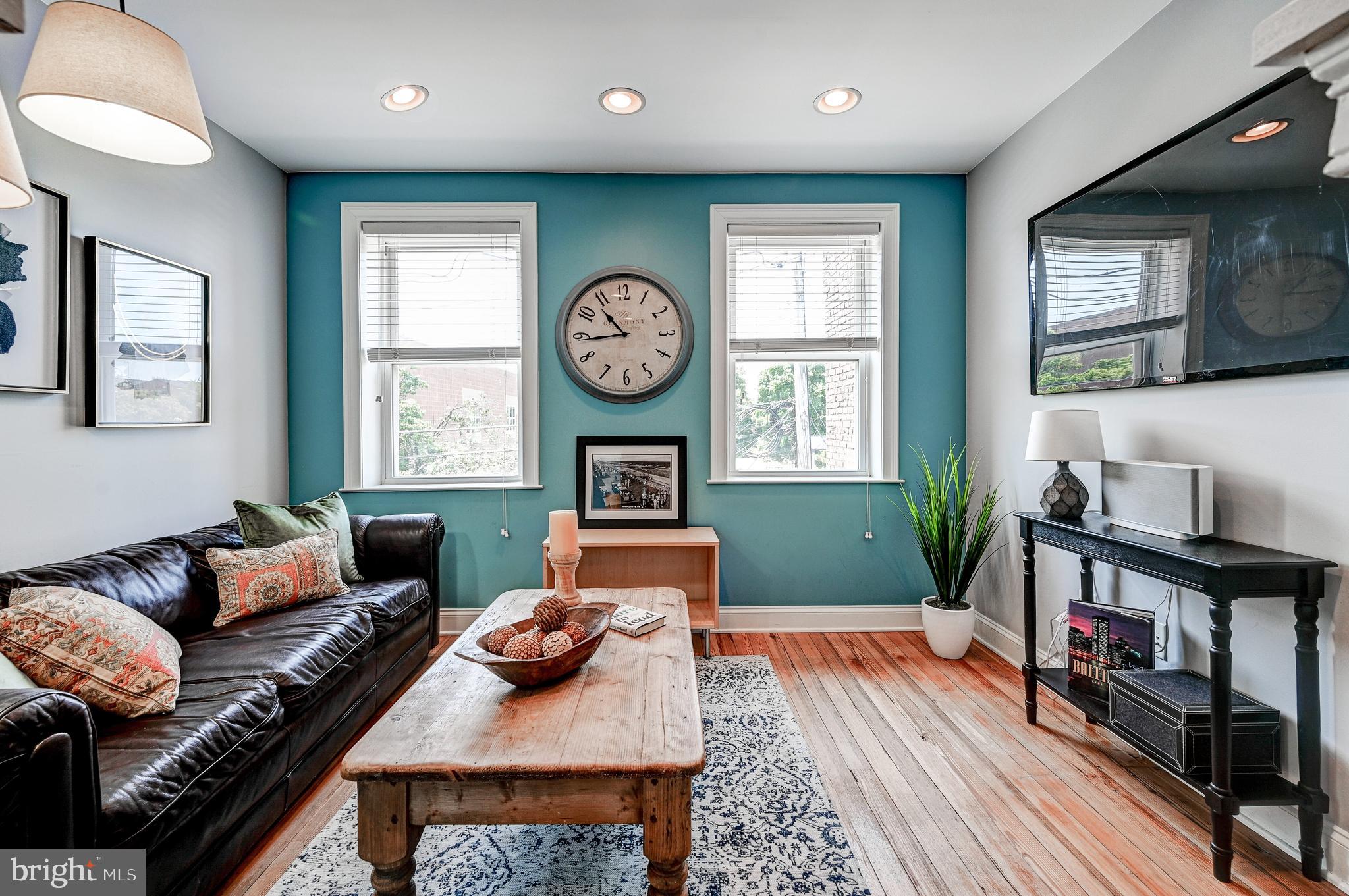 LOCUST POINT - Residential