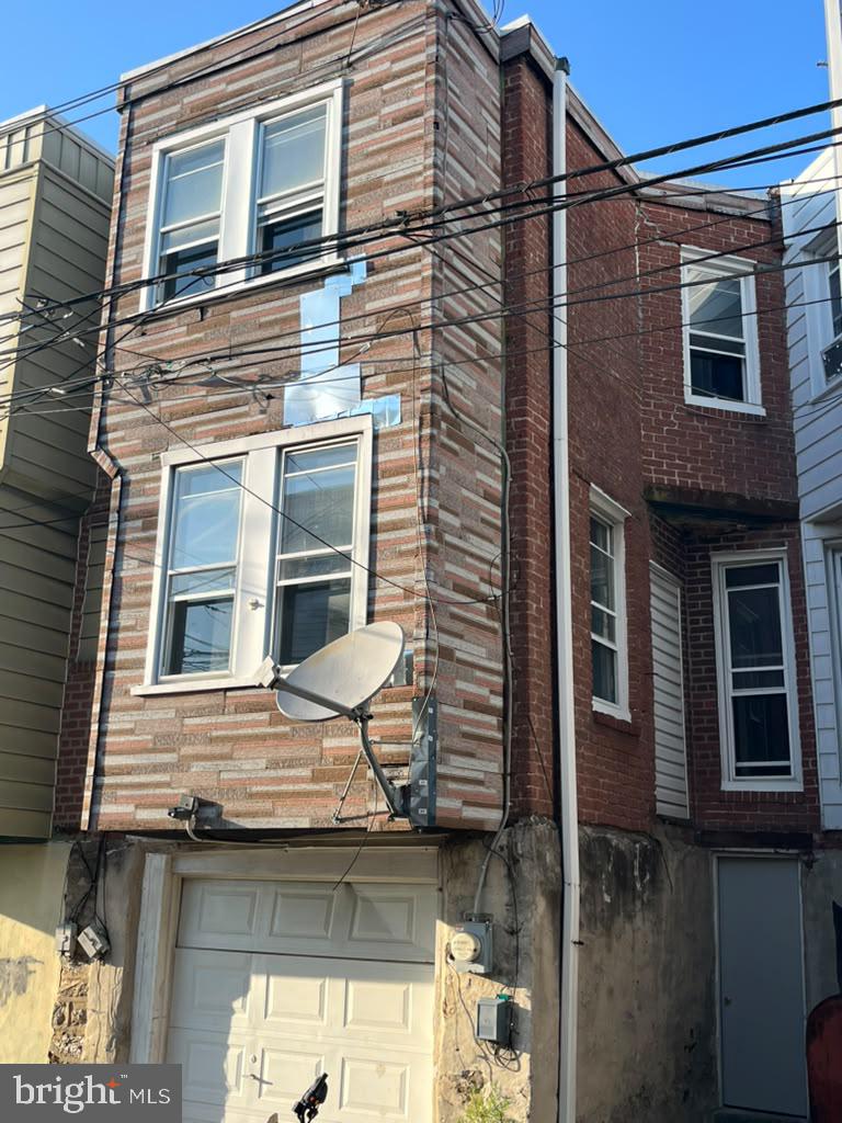 LAWNCREST - Residential