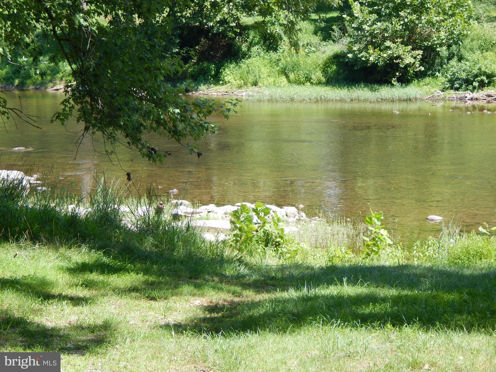 RIVER RIDGE - Land