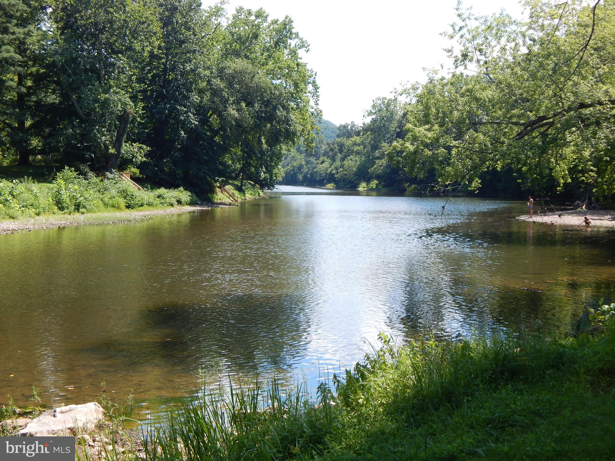 RIVER RIDGE - Land