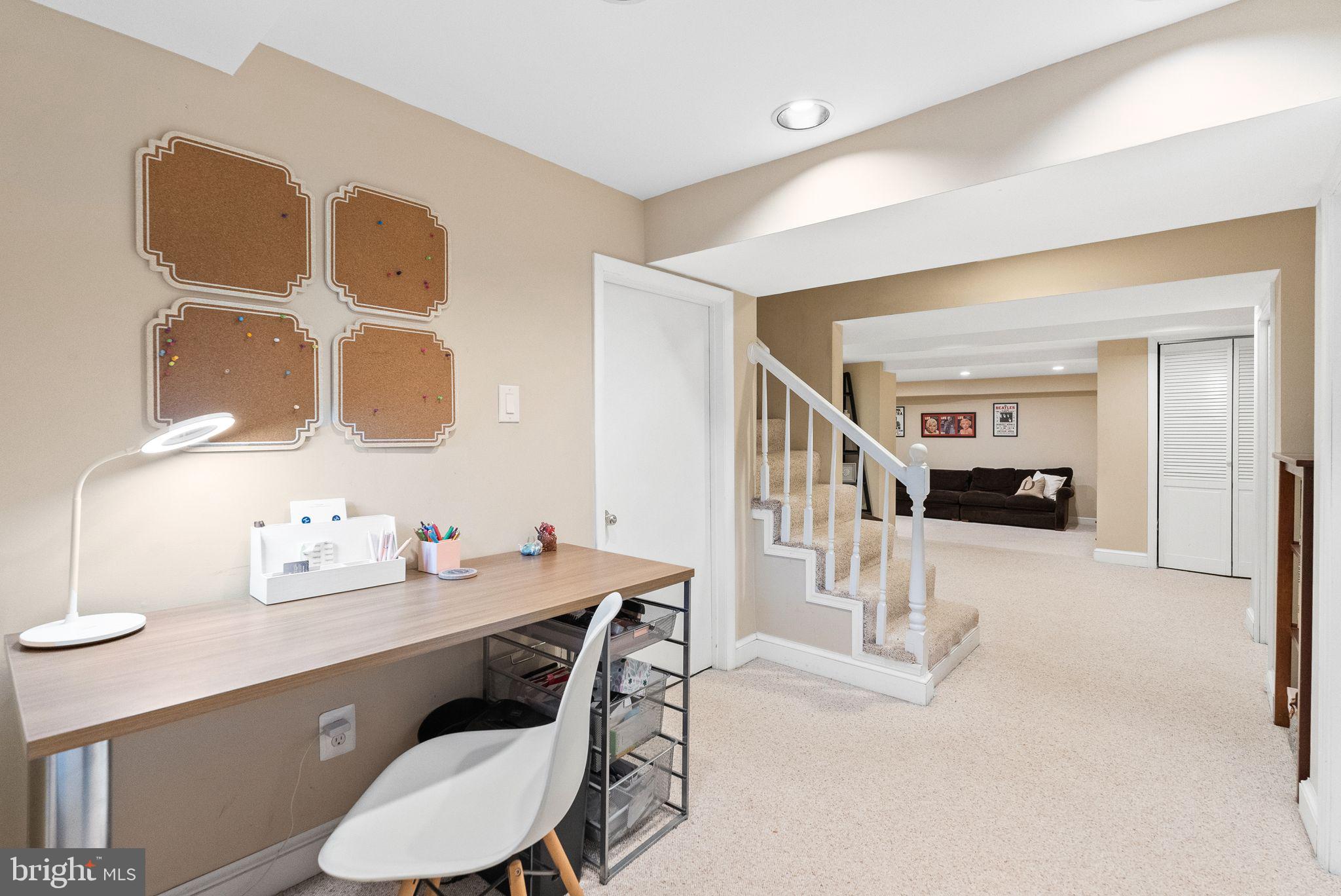 WOODACRES - Residential