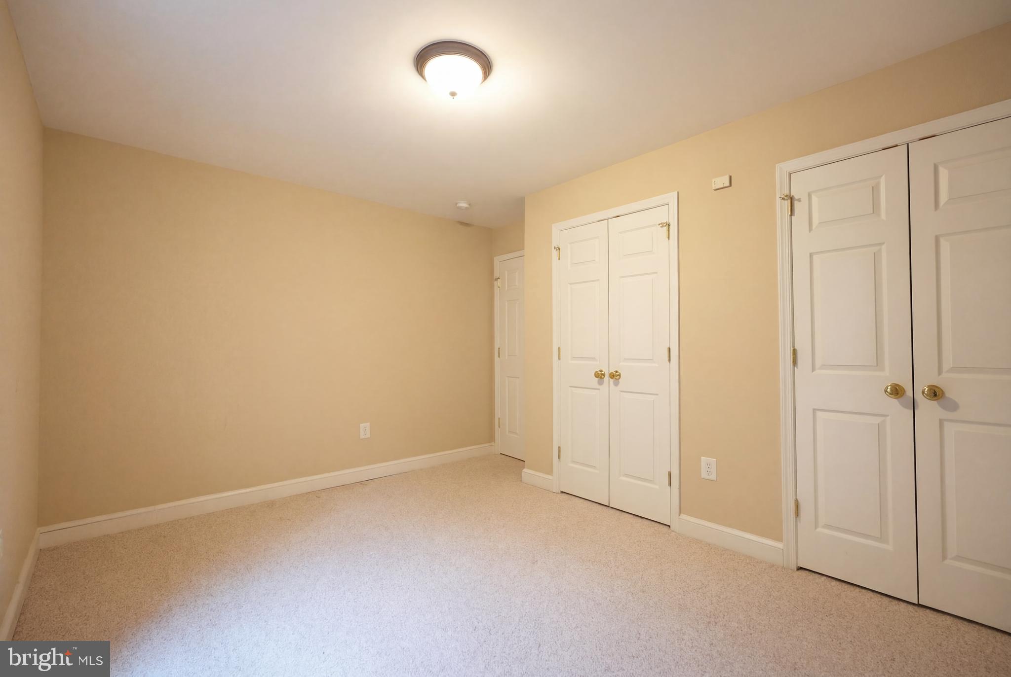 WOODACRES - Residential