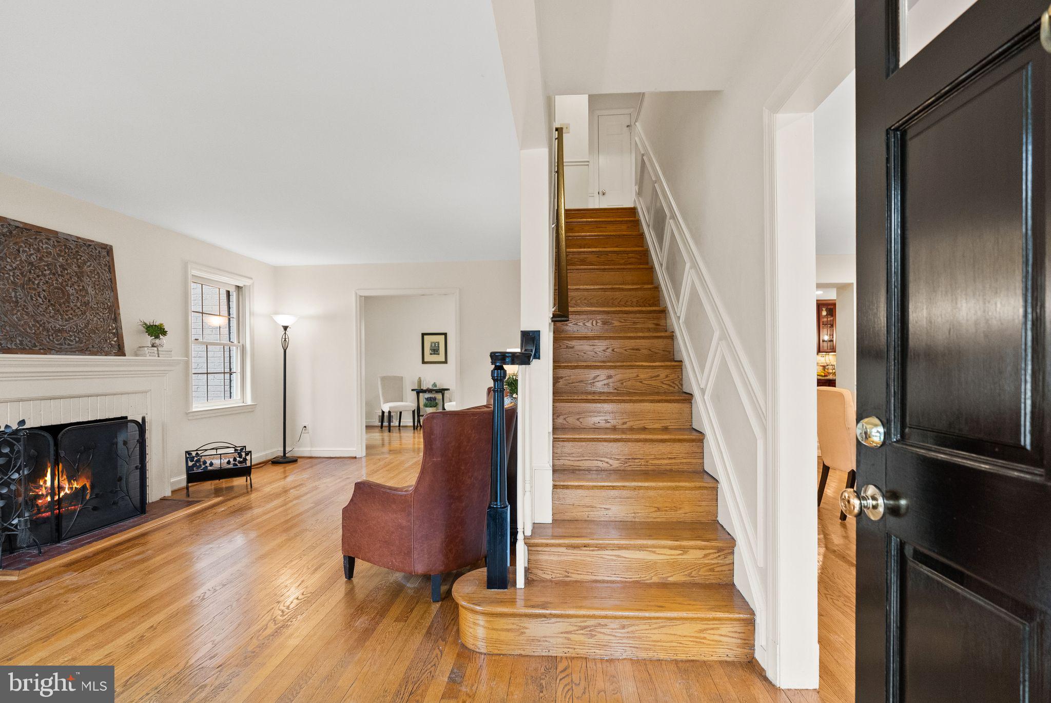 WOODACRES - Residential