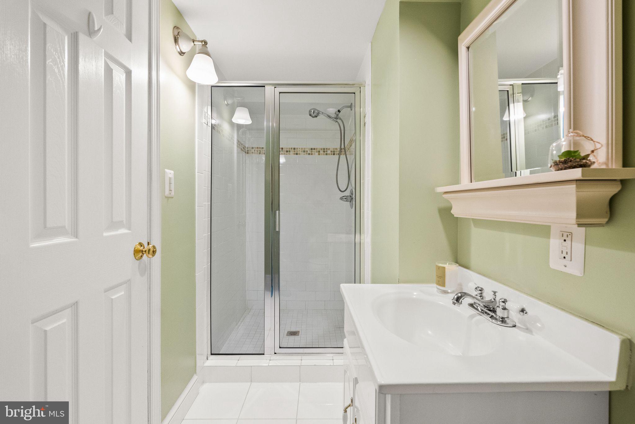 WOODACRES - Residential