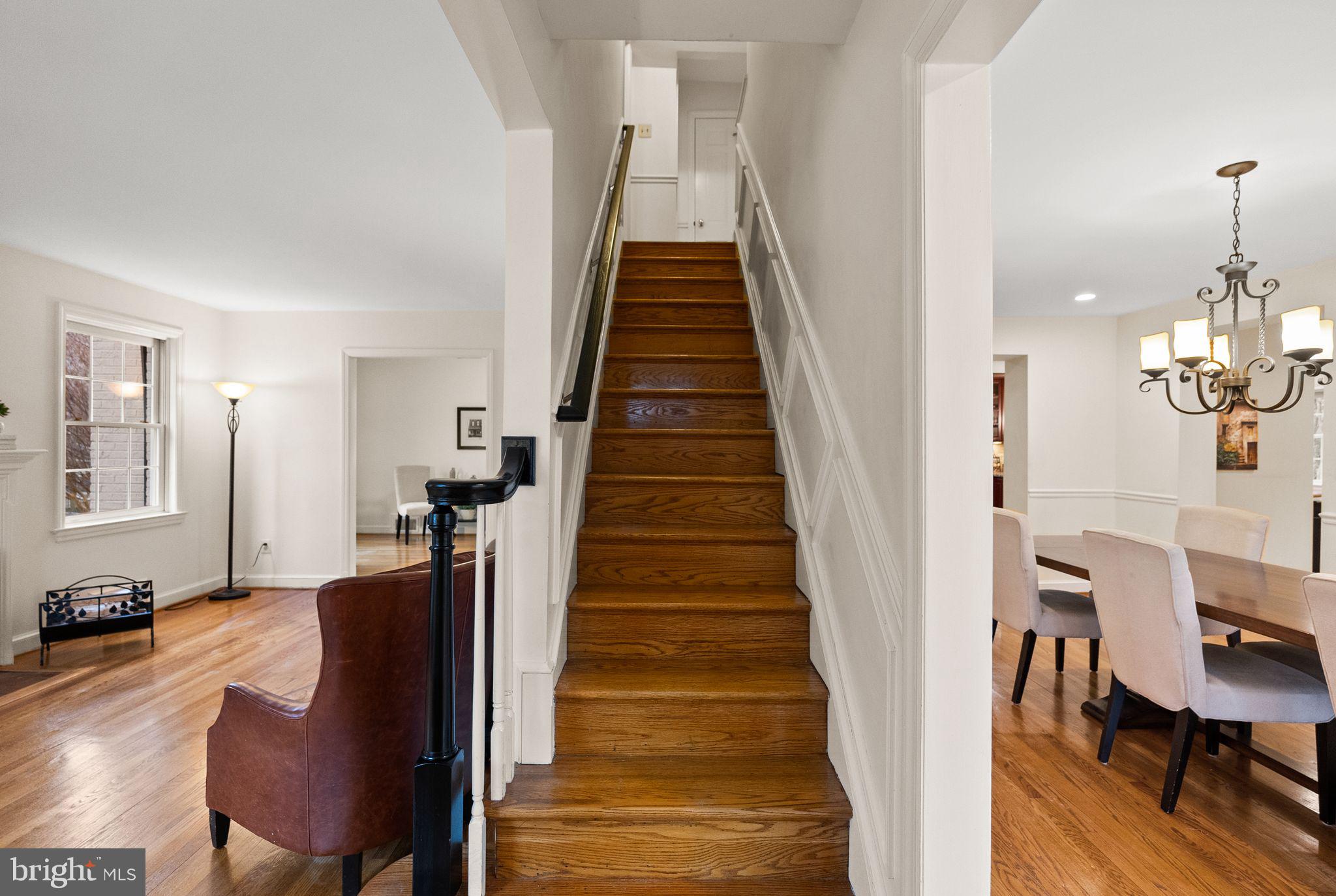 WOODACRES - Residential