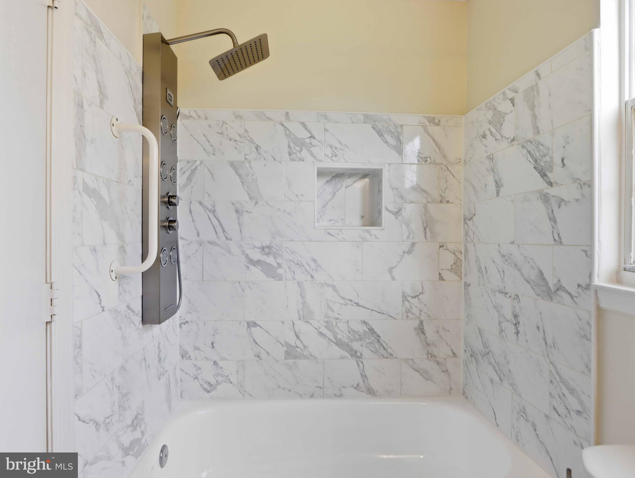 ROCKBURN COMMONS II - Residential