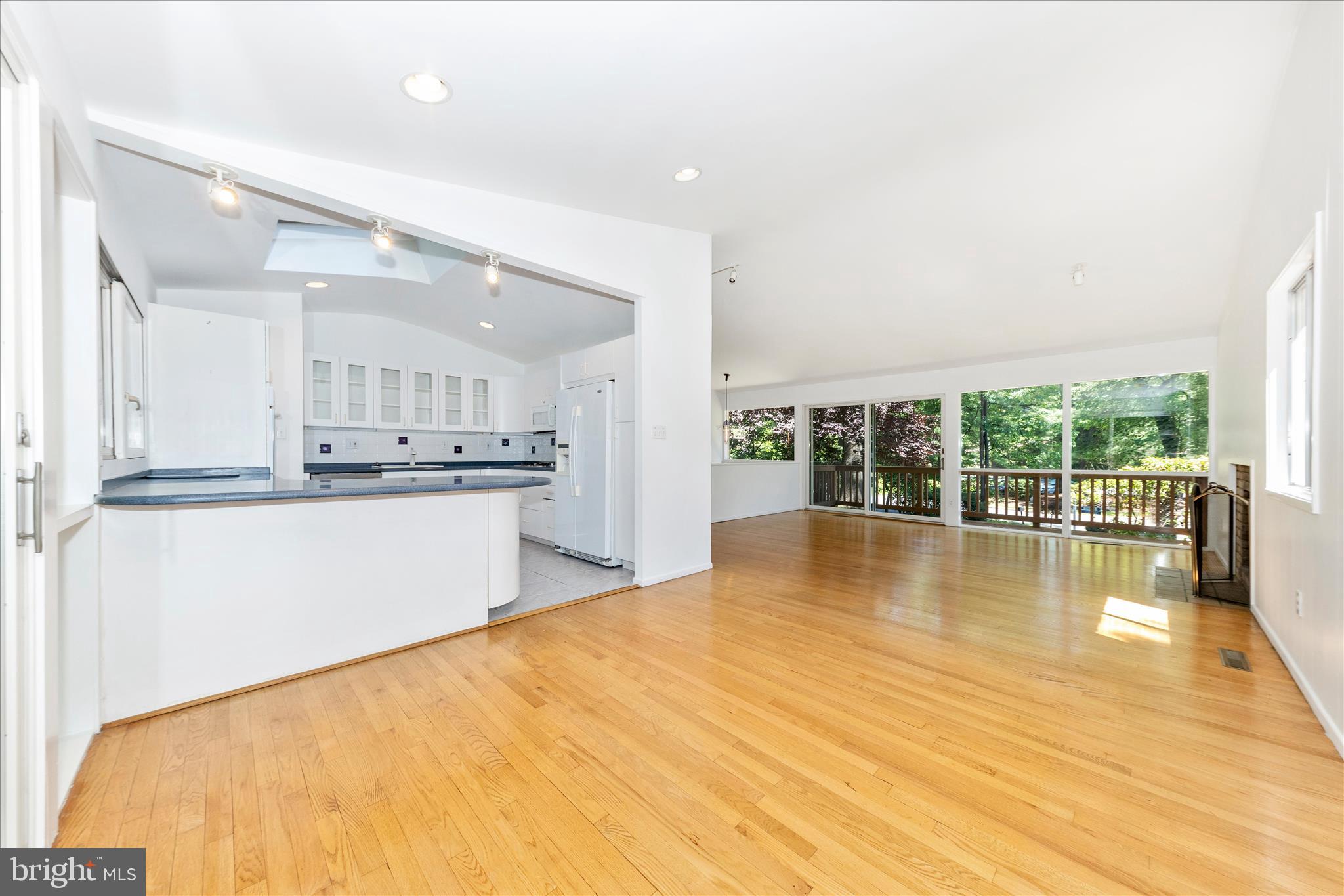 CARDEROCK SPRINGS - Residential