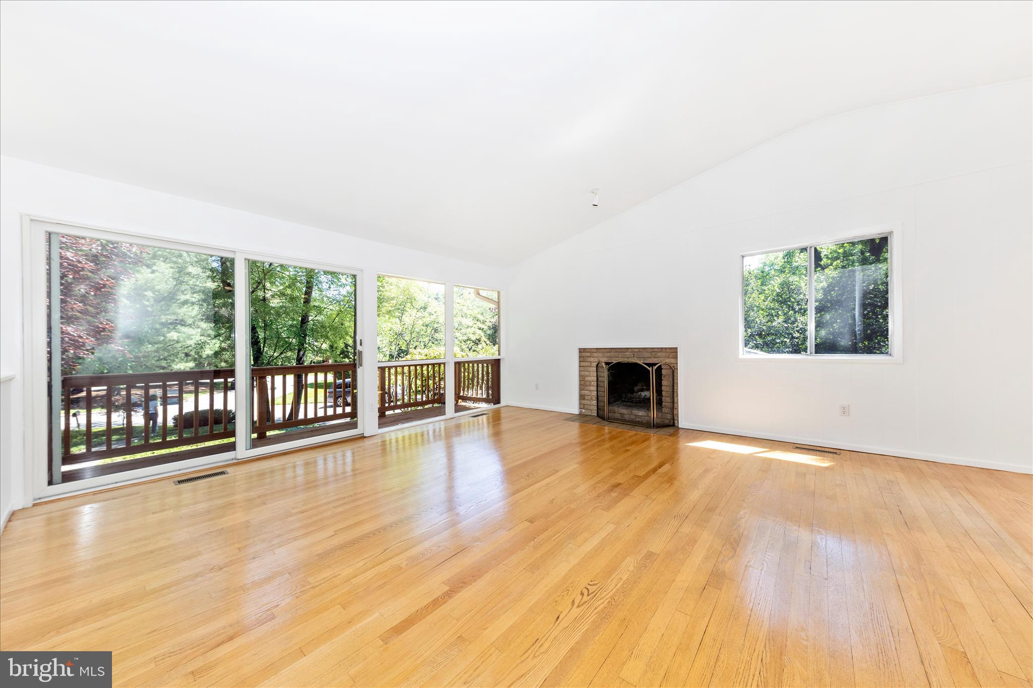 CARDEROCK SPRINGS - Residential
