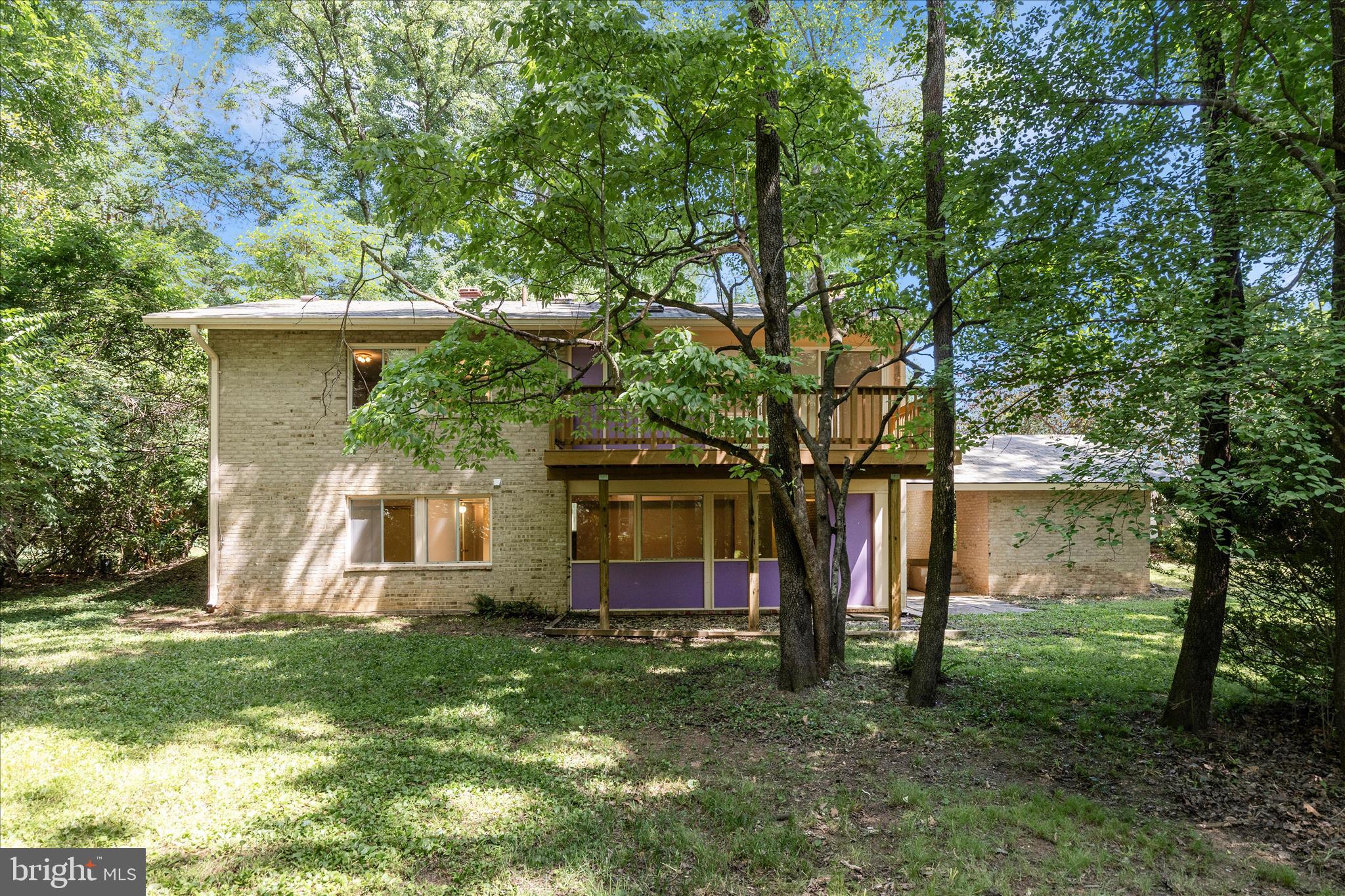 CARDEROCK SPRINGS - Residential