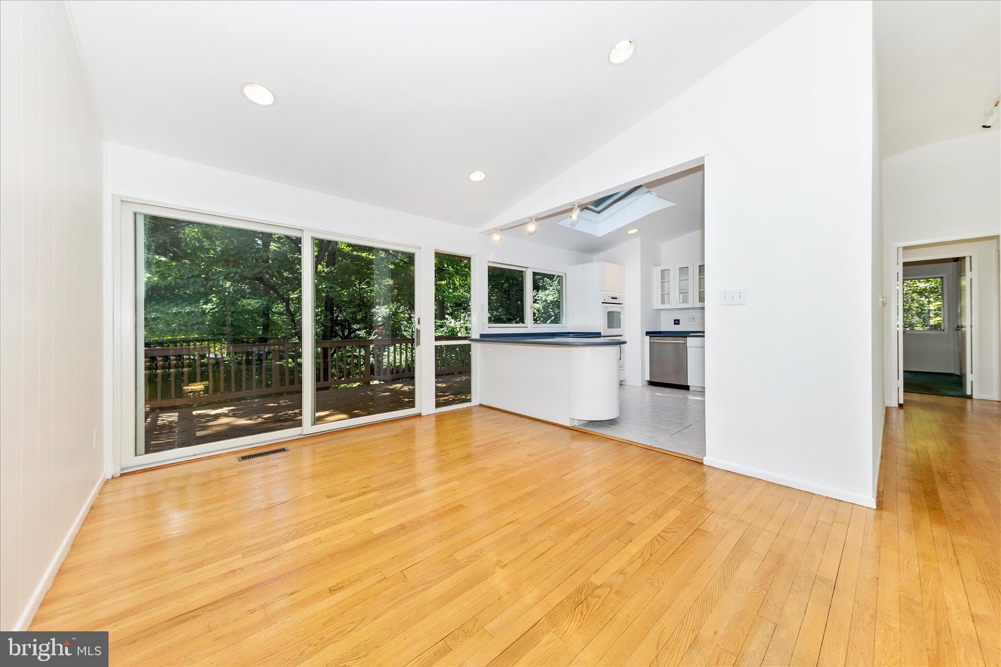 CARDEROCK SPRINGS - Residential