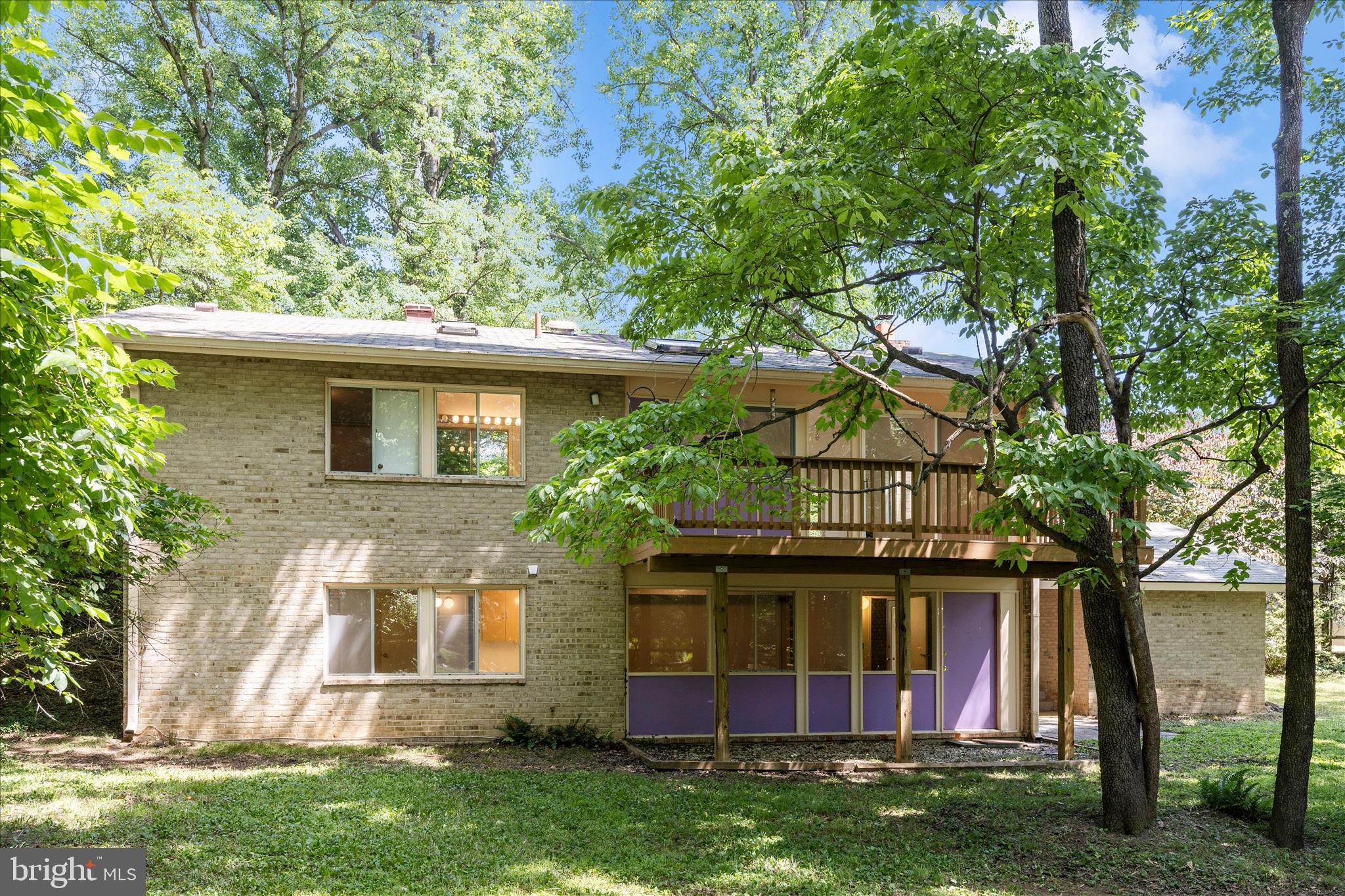CARDEROCK SPRINGS - Residential