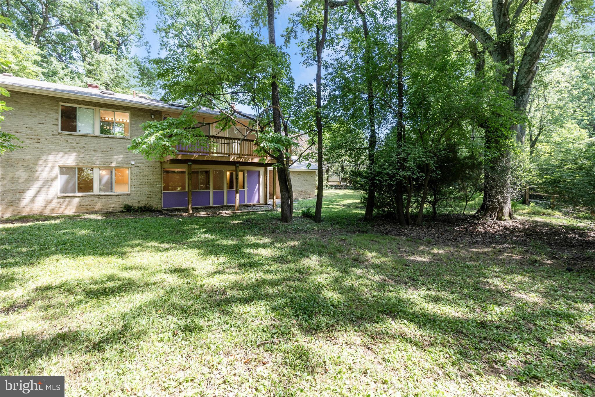 CARDEROCK SPRINGS - Residential
