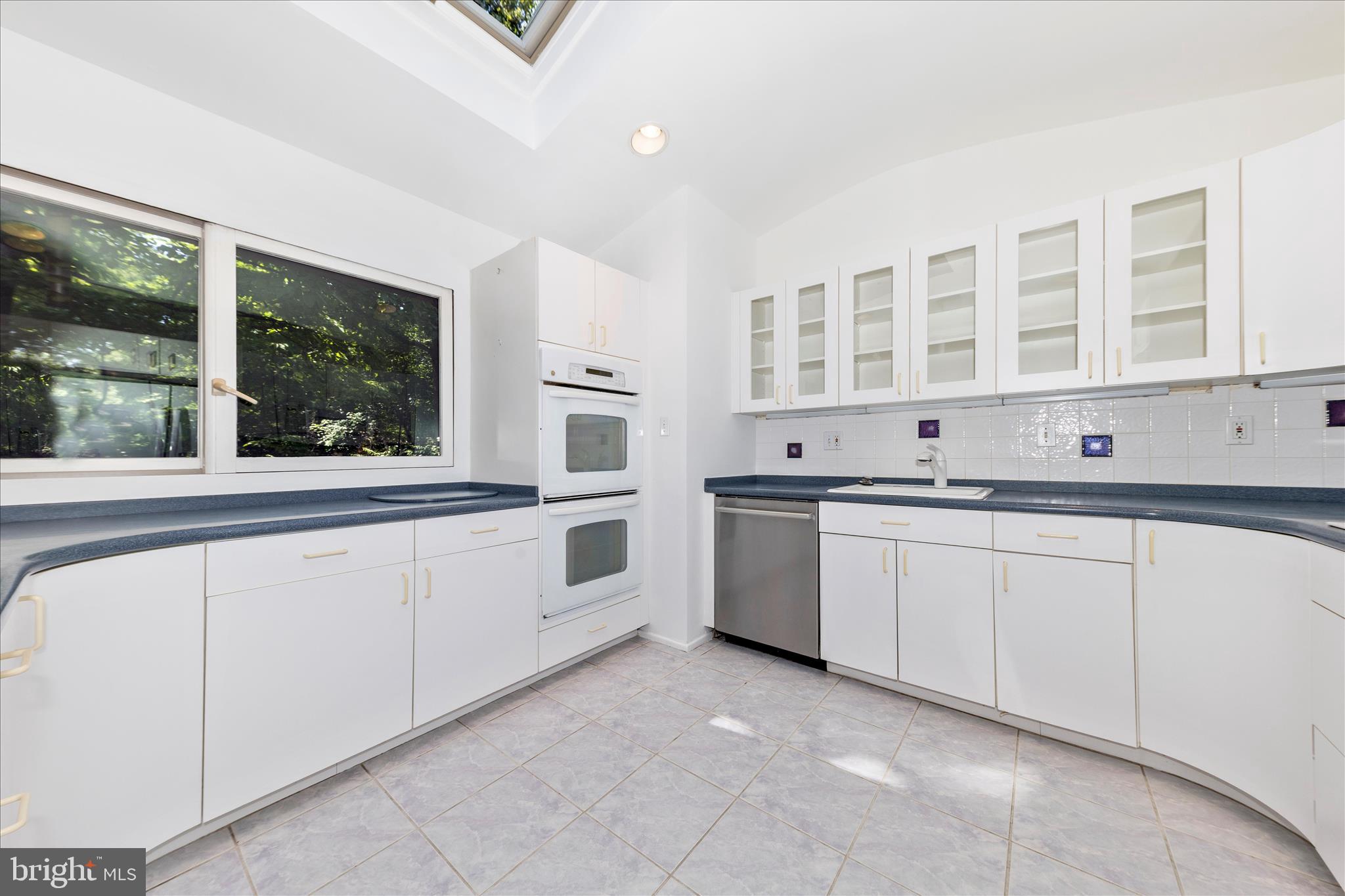 CARDEROCK SPRINGS - Residential