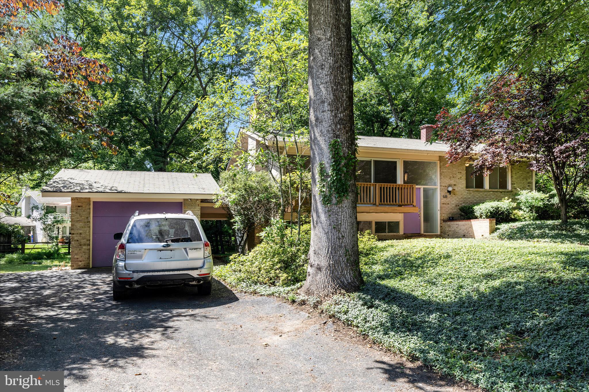 CARDEROCK SPRINGS - Residential