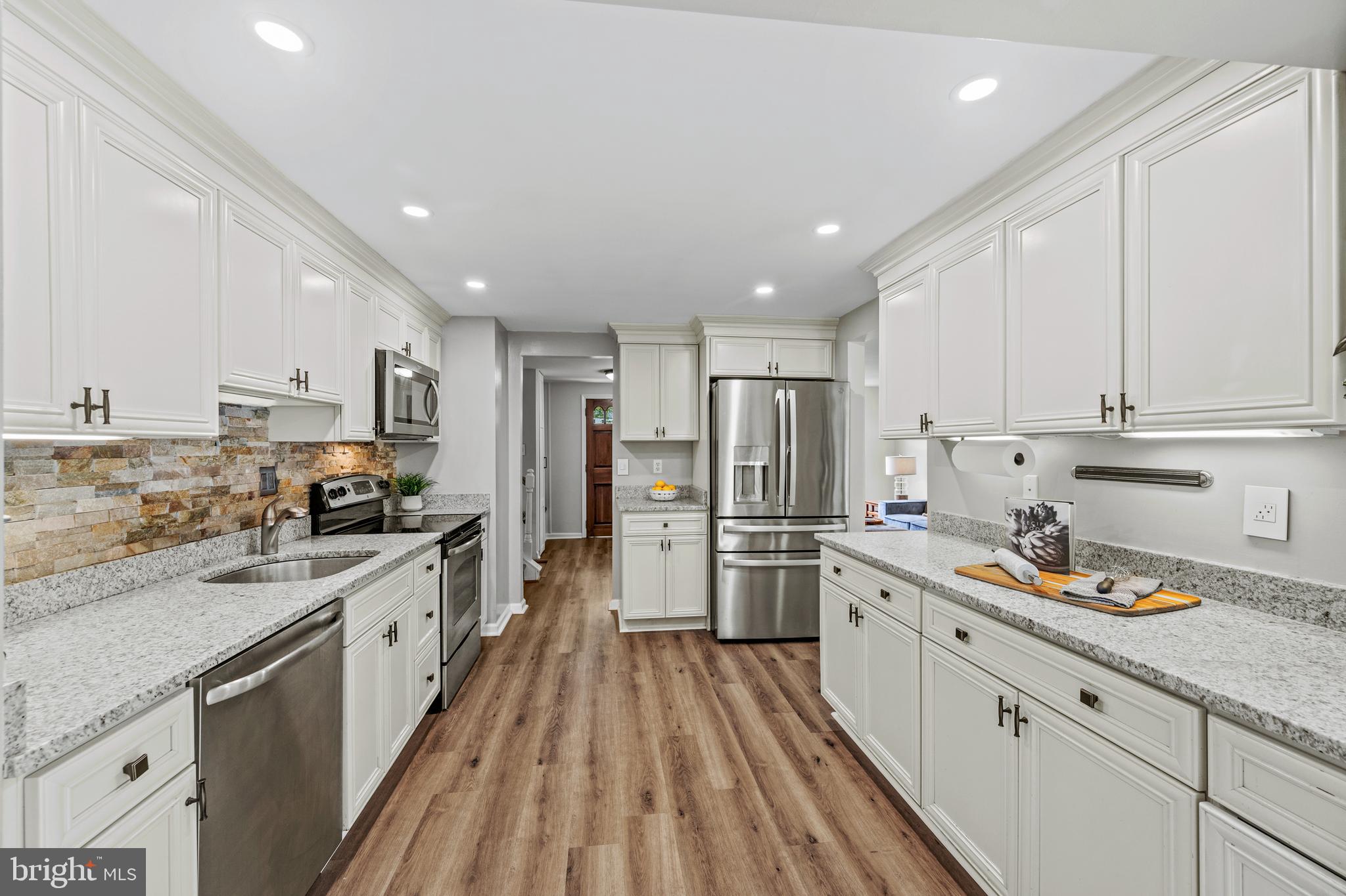 VILLAGE OF OWEN BROWN - Residential