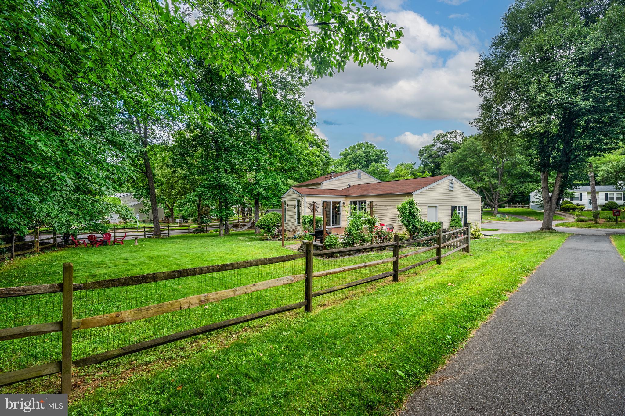 VILLAGE OF OWEN BROWN - Residential
