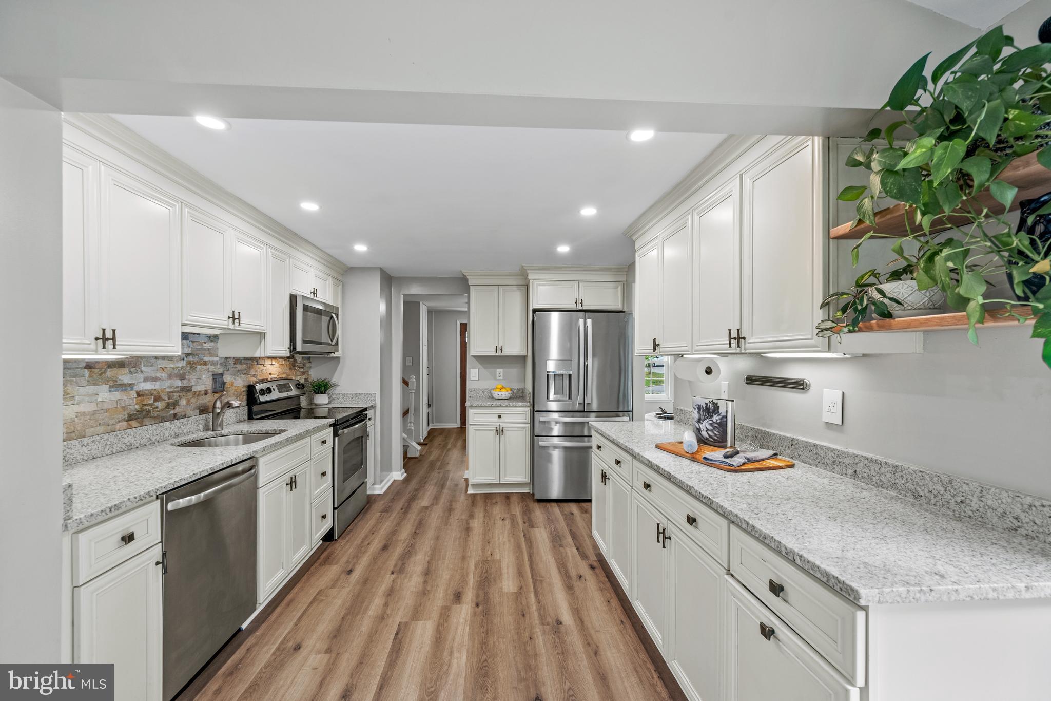 VILLAGE OF OWEN BROWN - Residential