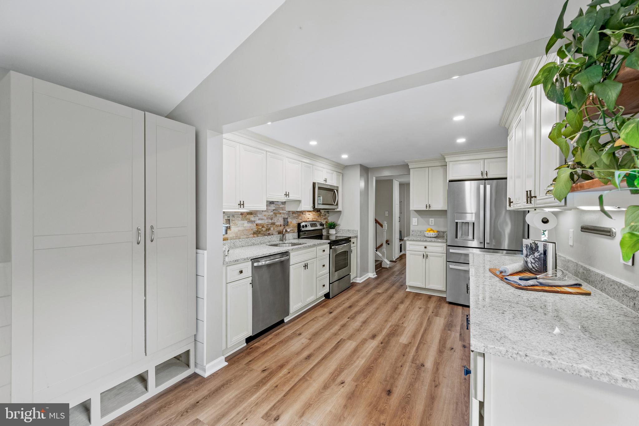 VILLAGE OF OWEN BROWN - Residential