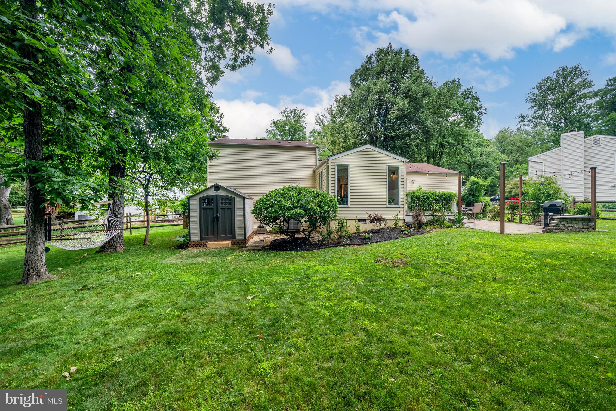 VILLAGE OF OWEN BROWN - Residential