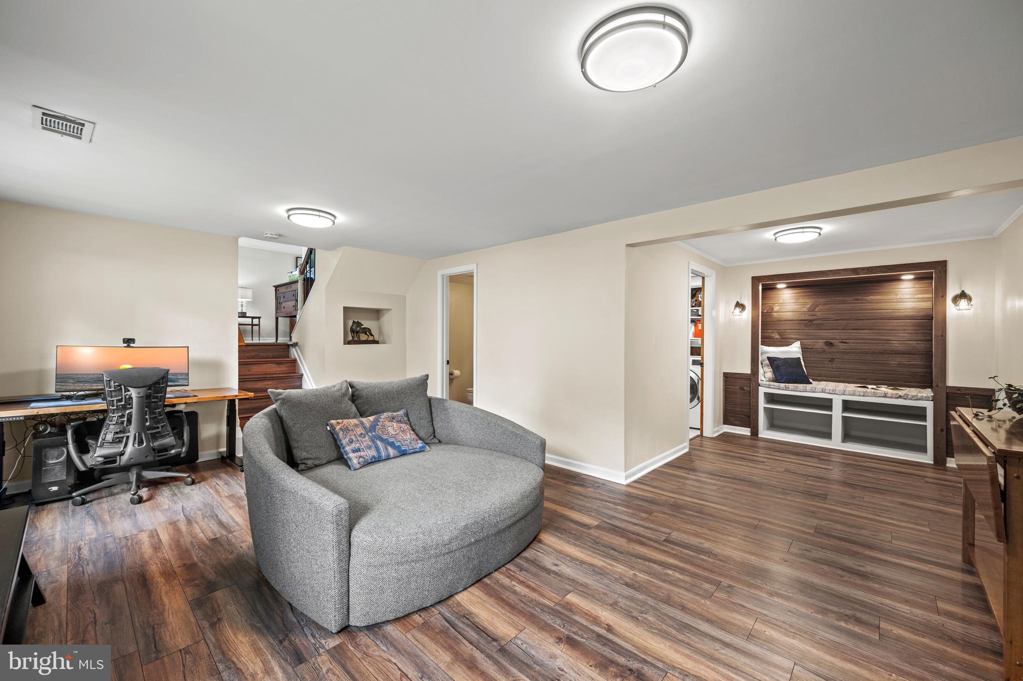VILLAGE OF OWEN BROWN - Residential