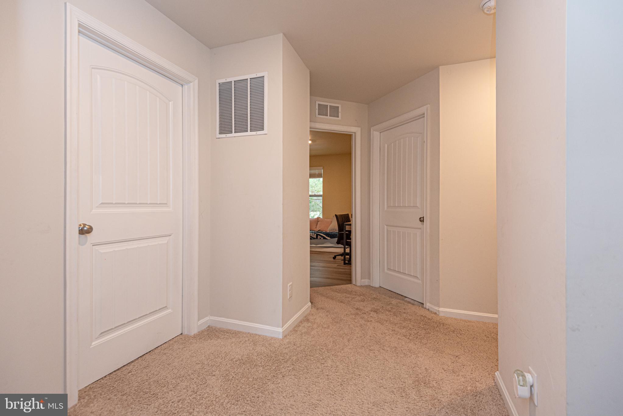 HUNTINGFIELDS - Residential