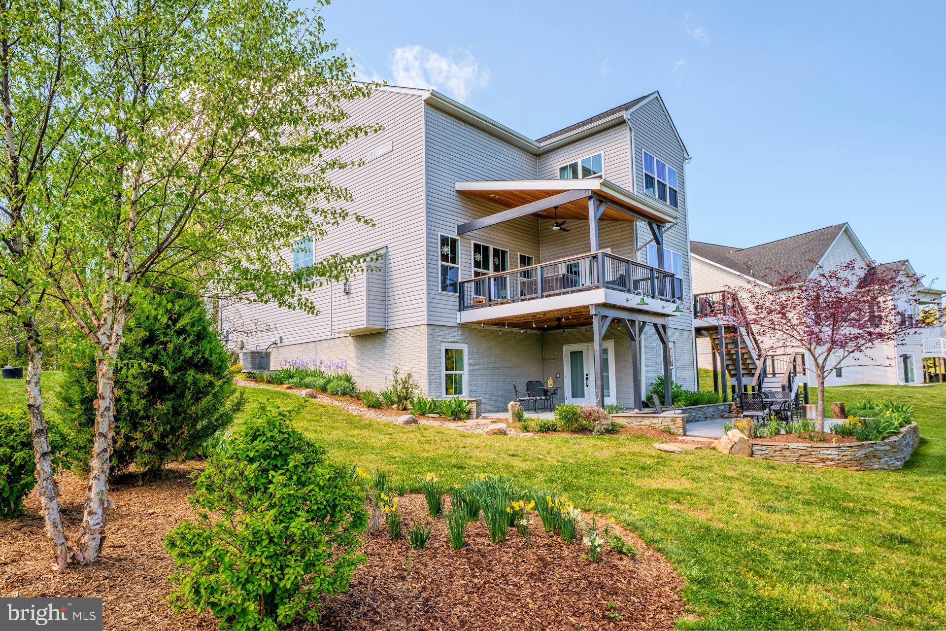 THE BLUFFS AT SLEETER LAKE - Residential
