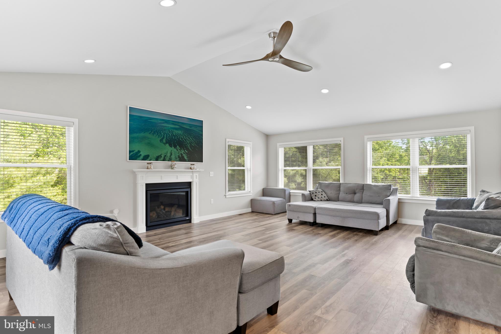 BOW CREEK - Residential