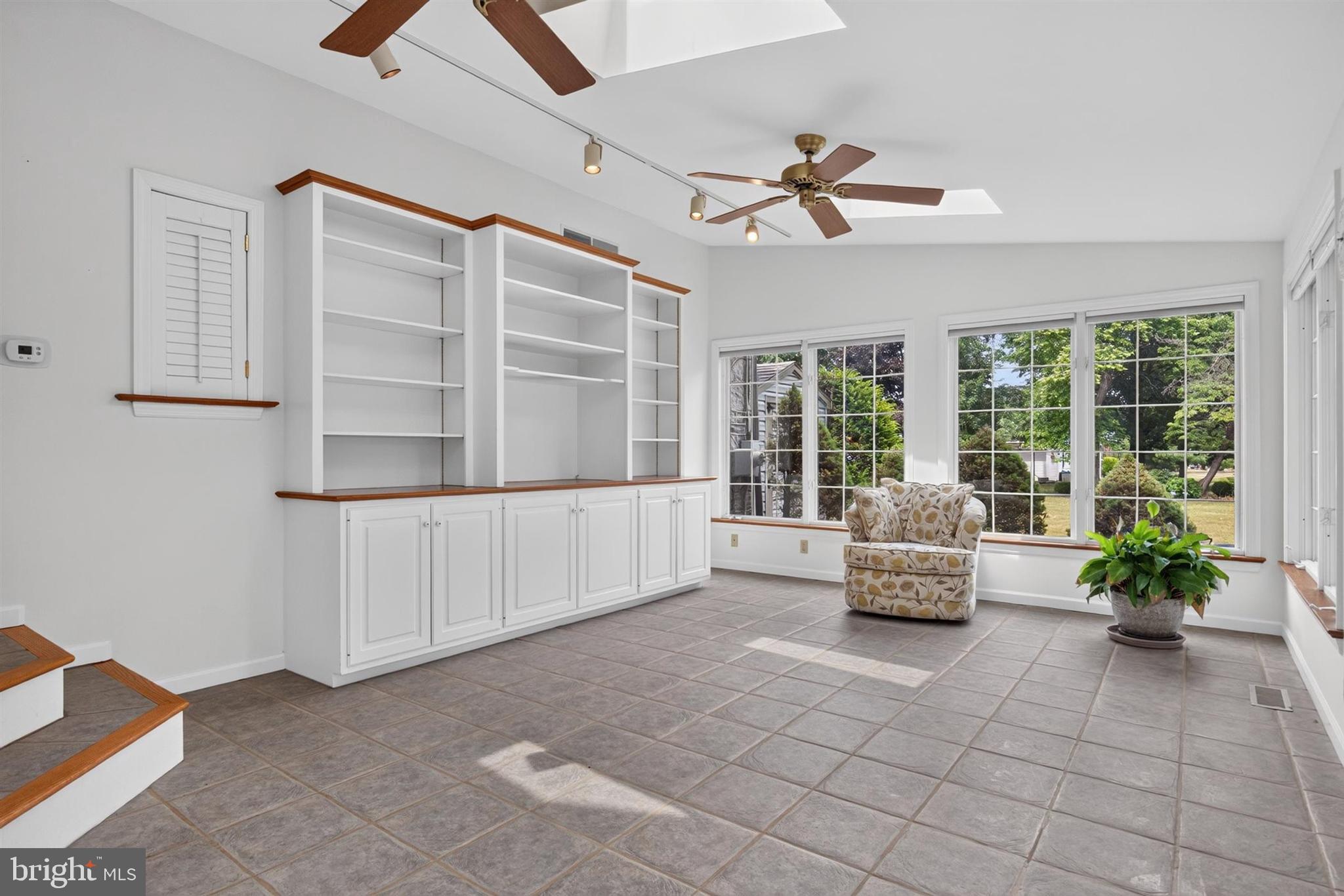 PALMYRA BOROUGH - Residential
