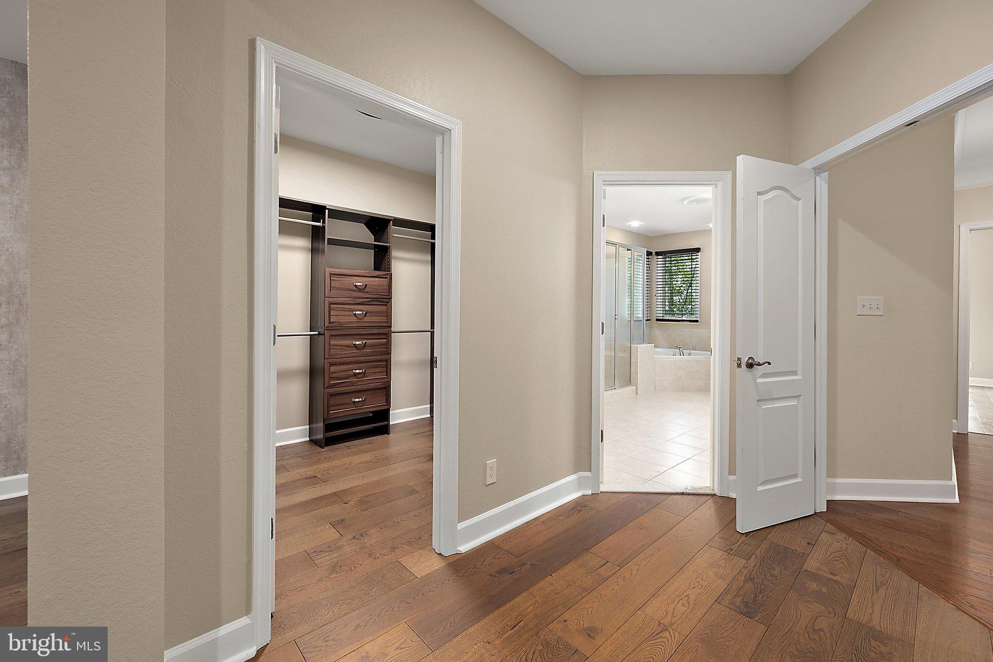 GLEN RIDDLE - Residential