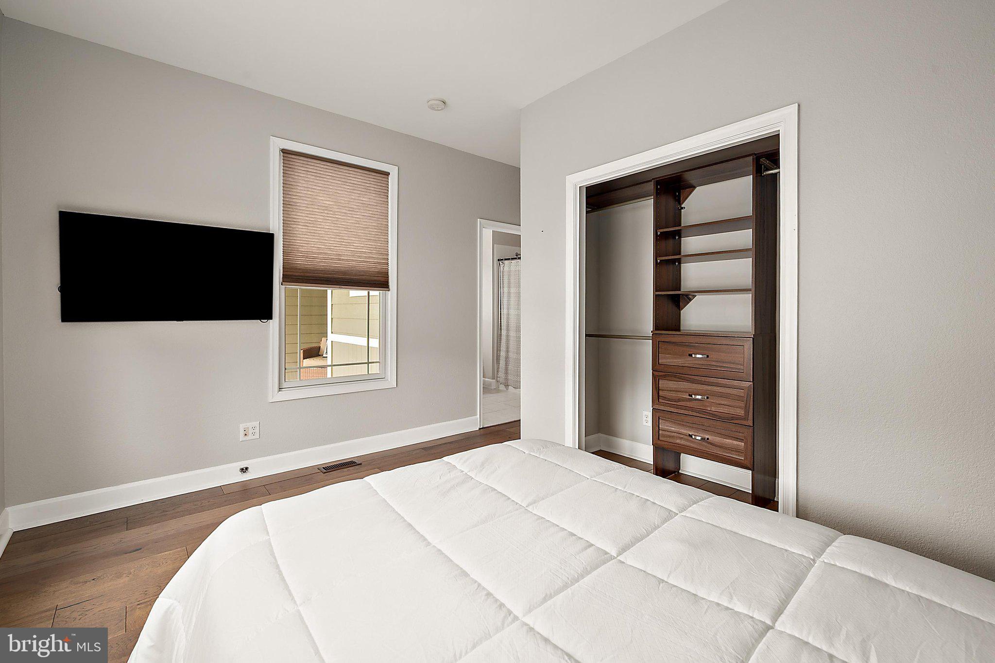 GLEN RIDDLE - Residential