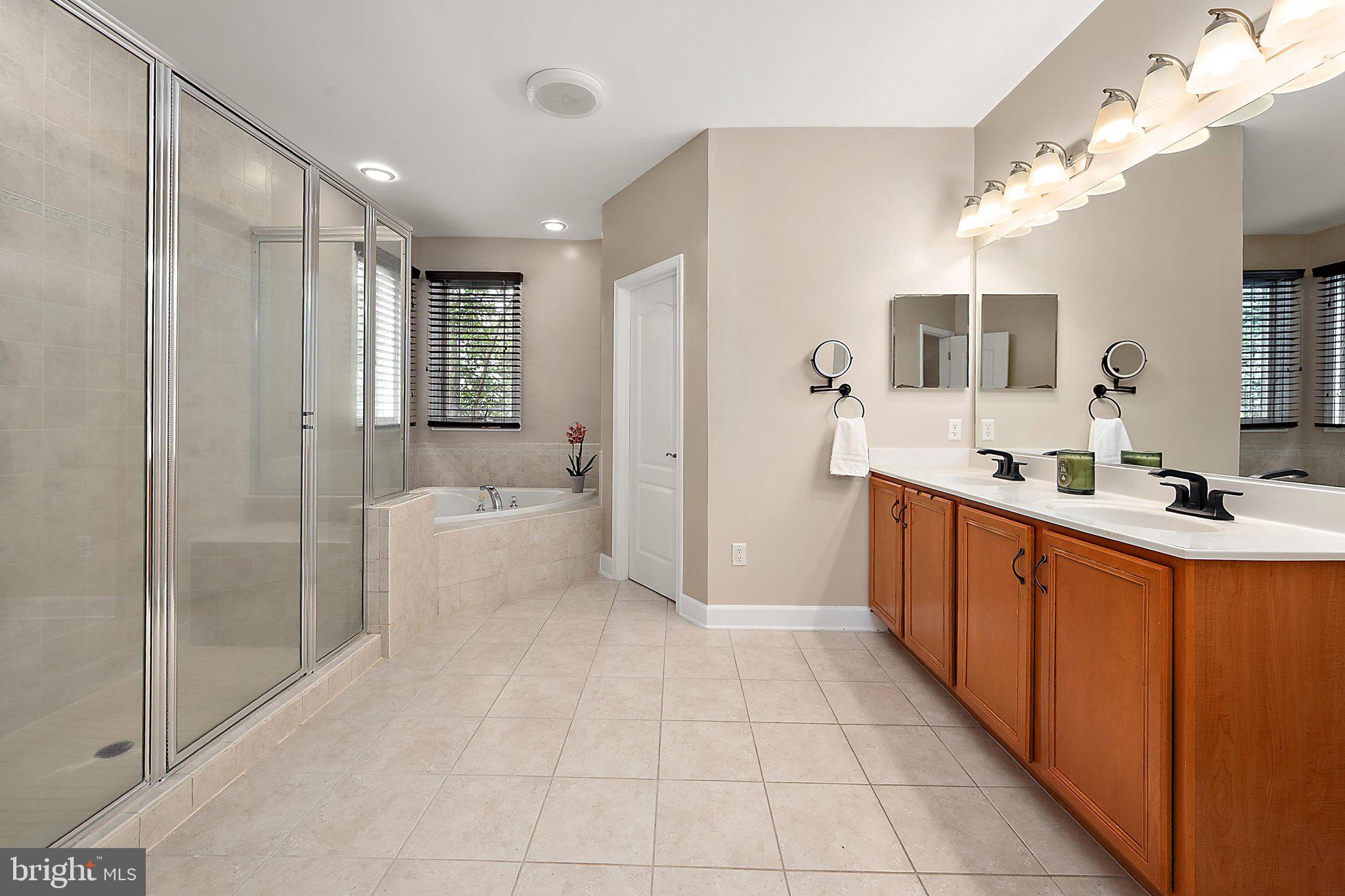 GLEN RIDDLE - Residential