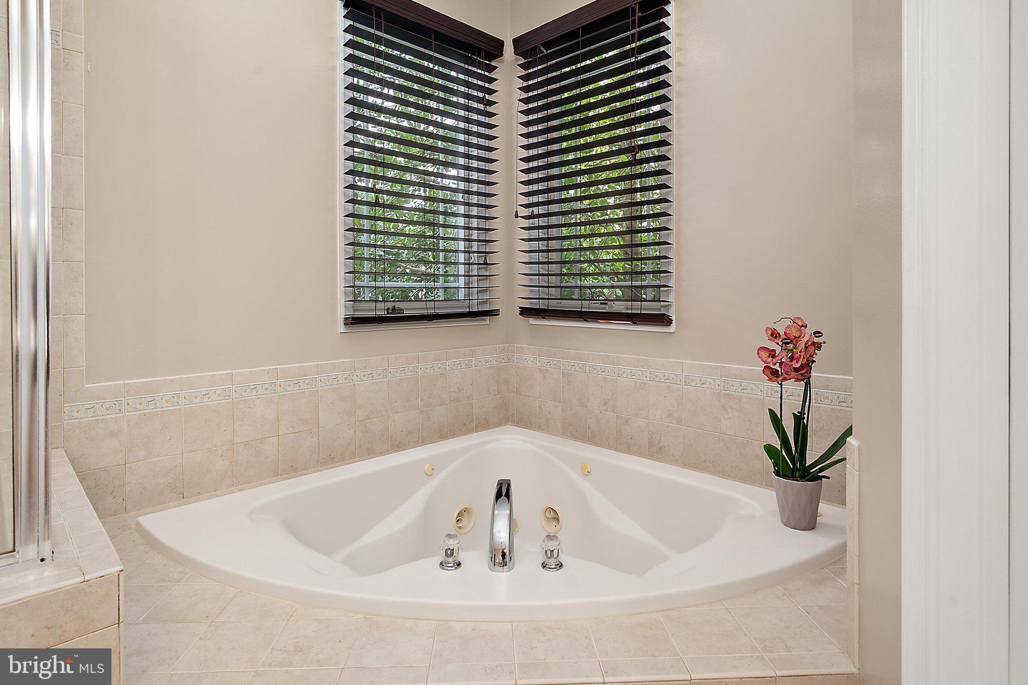 GLEN RIDDLE - Residential