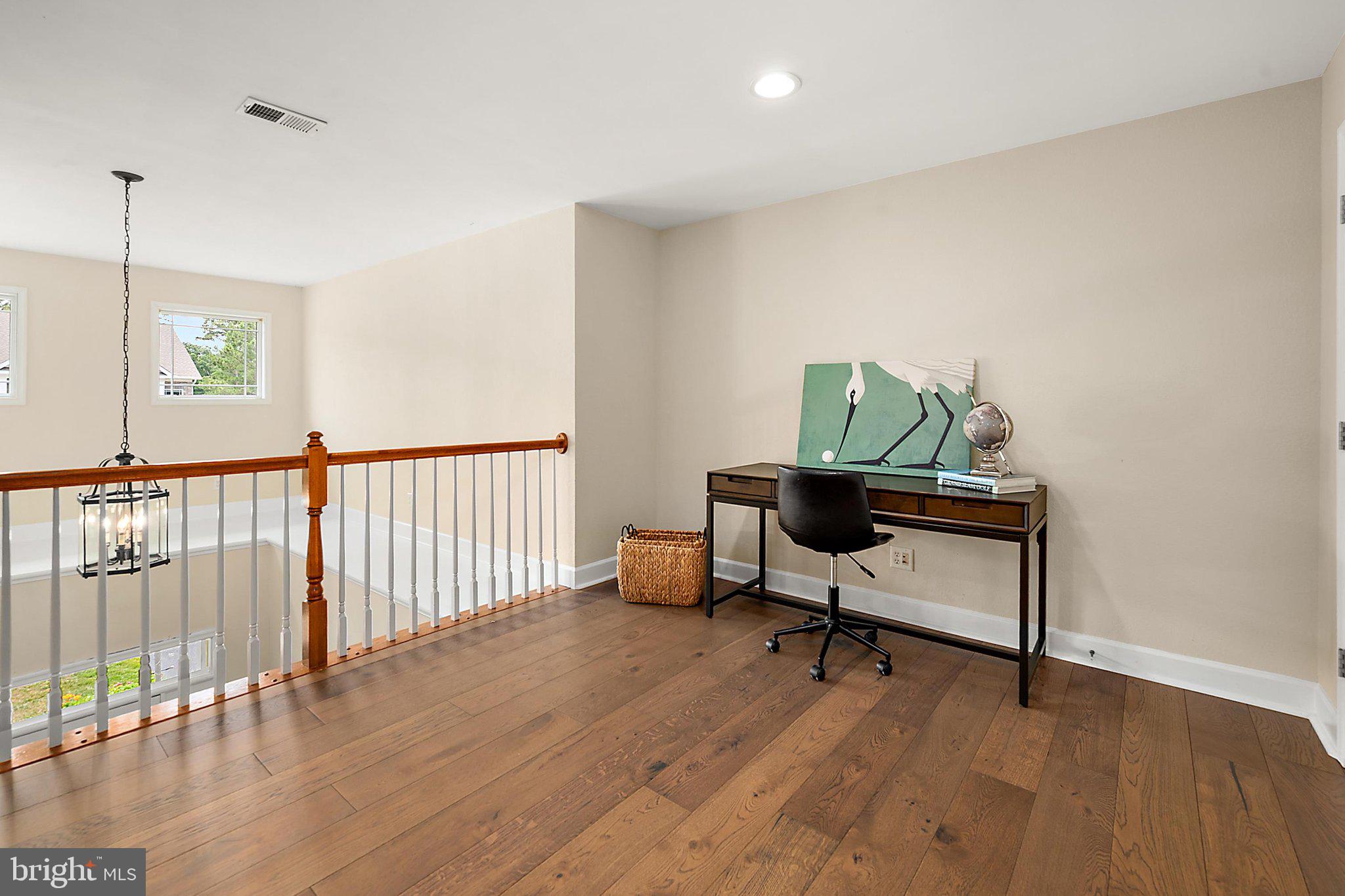 GLEN RIDDLE - Residential