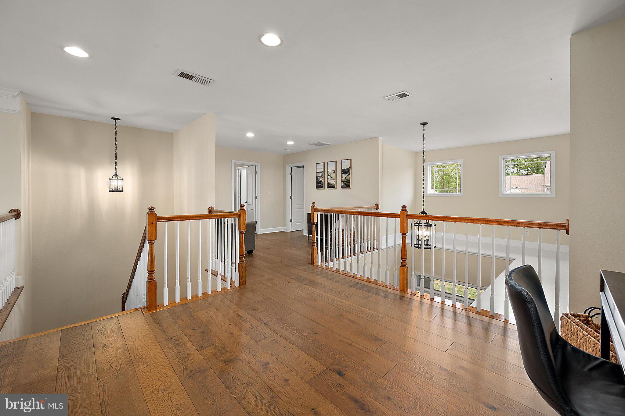 GLEN RIDDLE - Residential