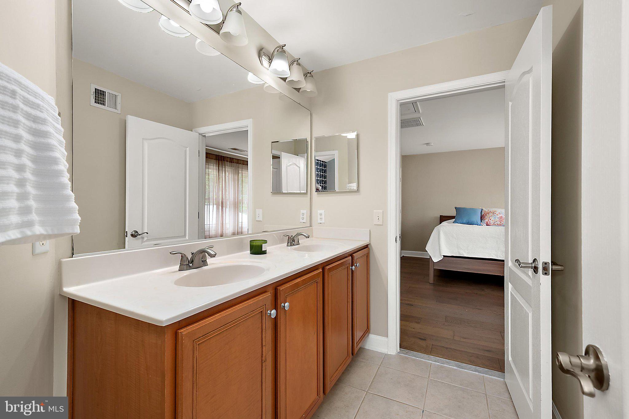 GLEN RIDDLE - Residential