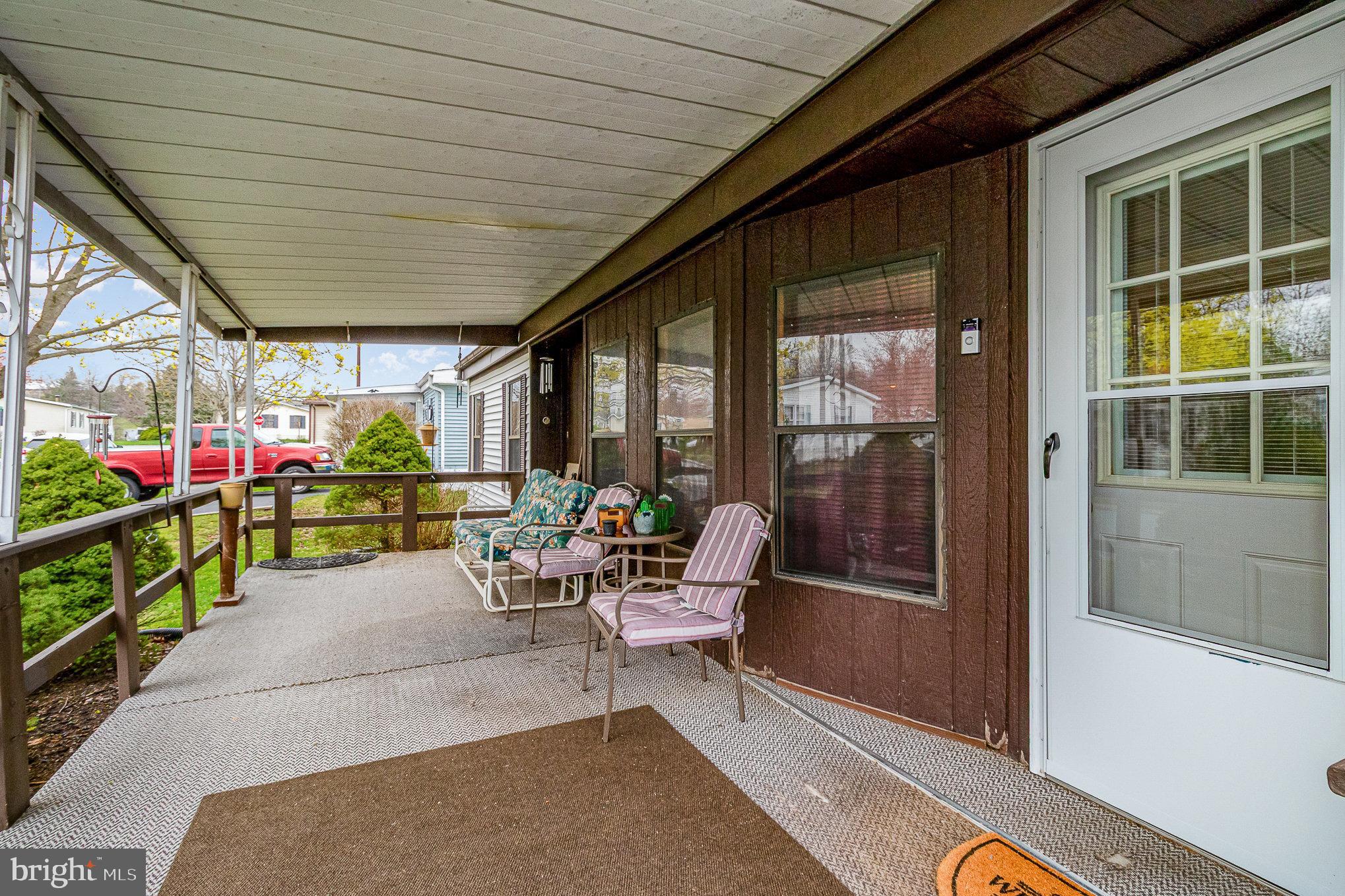 COUNTRY MANOR FARMS - Residential