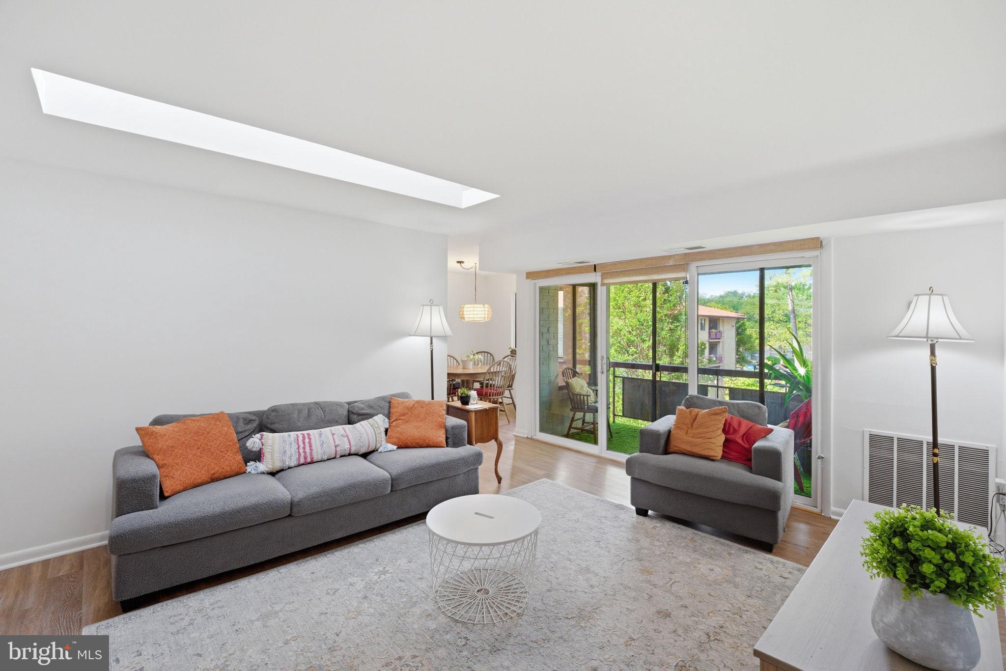 FAIRFIELD COMMONS - Residential