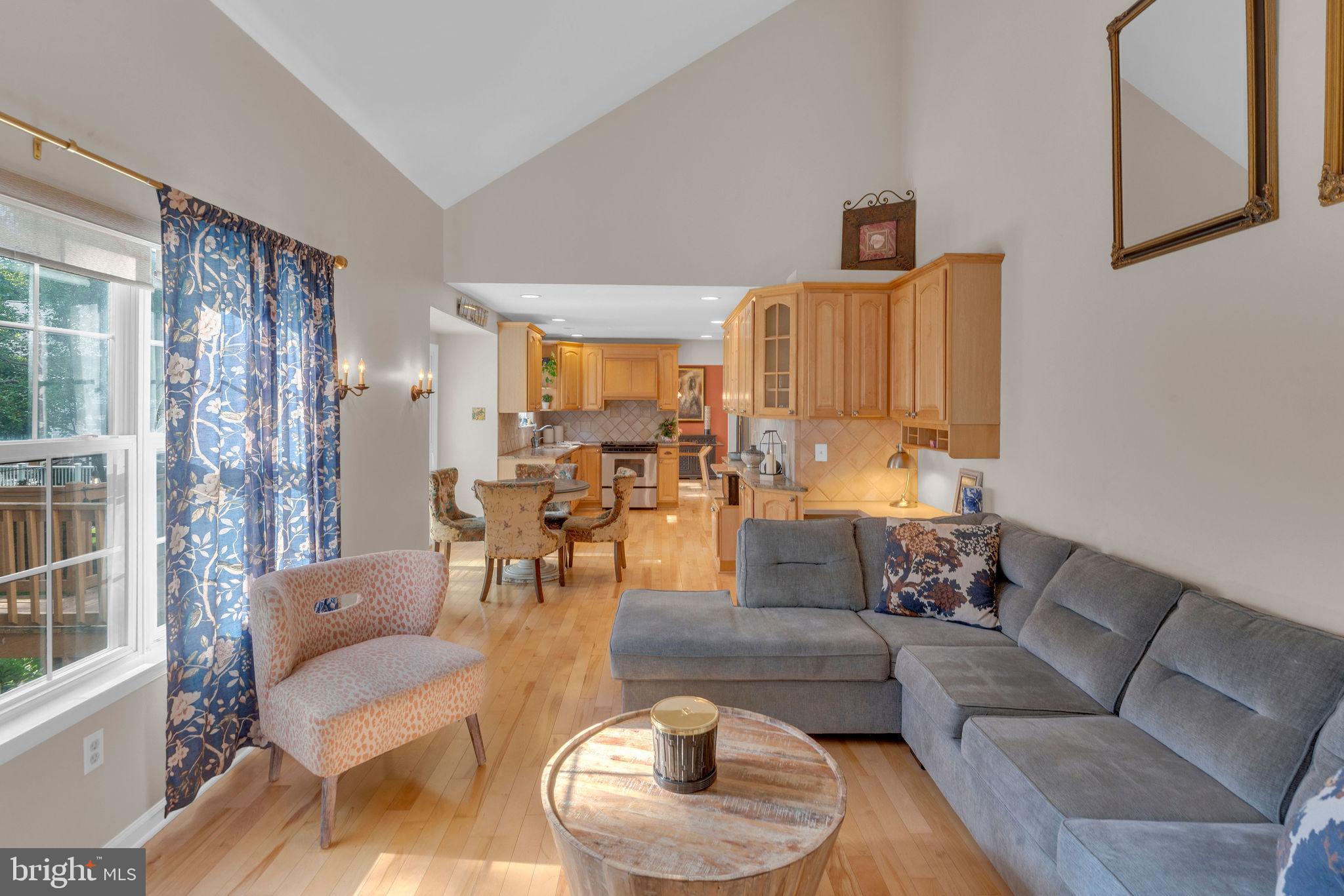 DOYLESTOWN HUNT - Residential