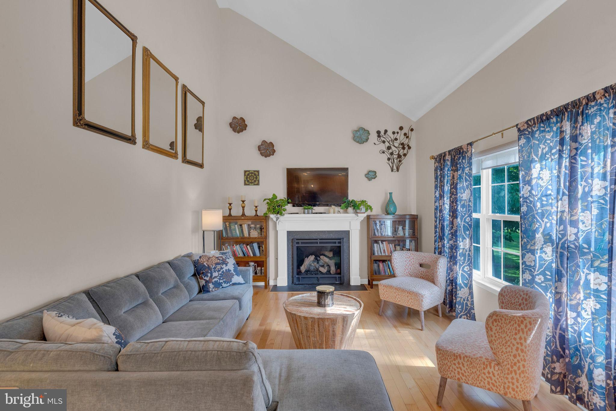 DOYLESTOWN HUNT - Residential