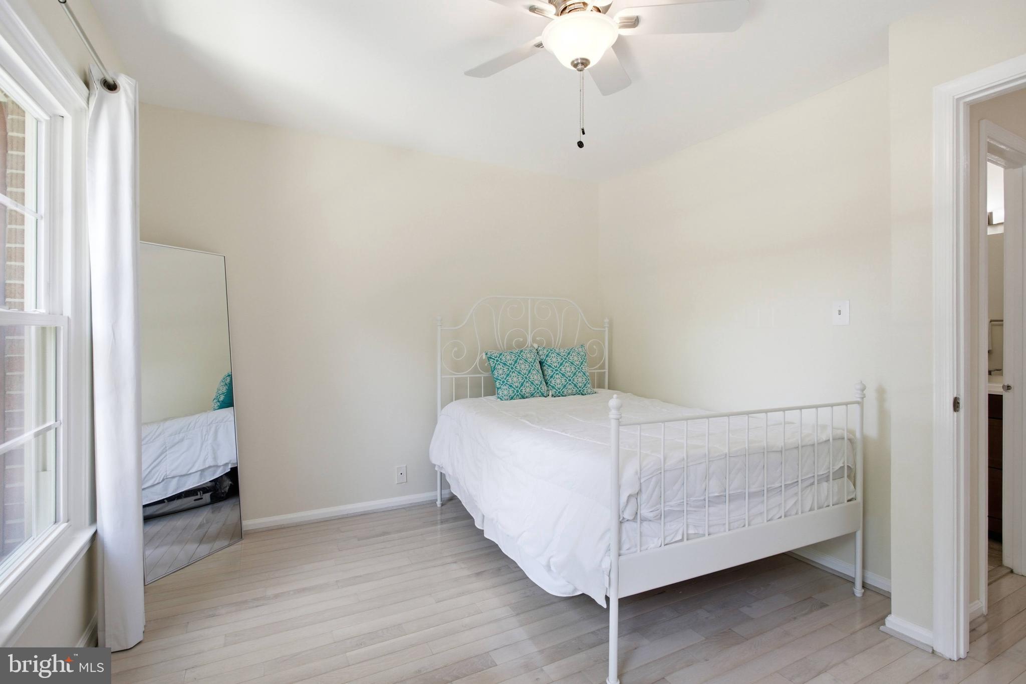 SPRINGFIELD OAKS - Residential