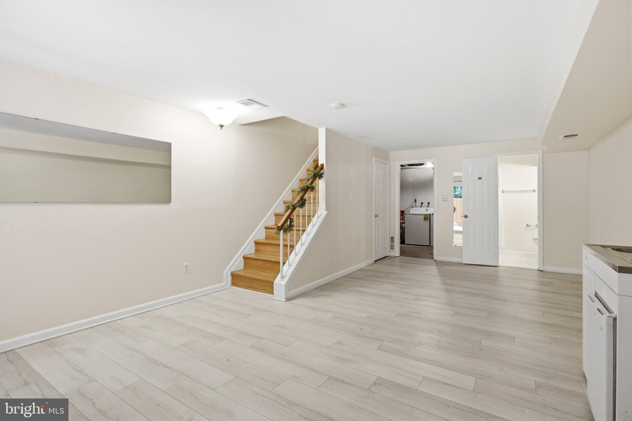 SPRINGFIELD OAKS - Residential