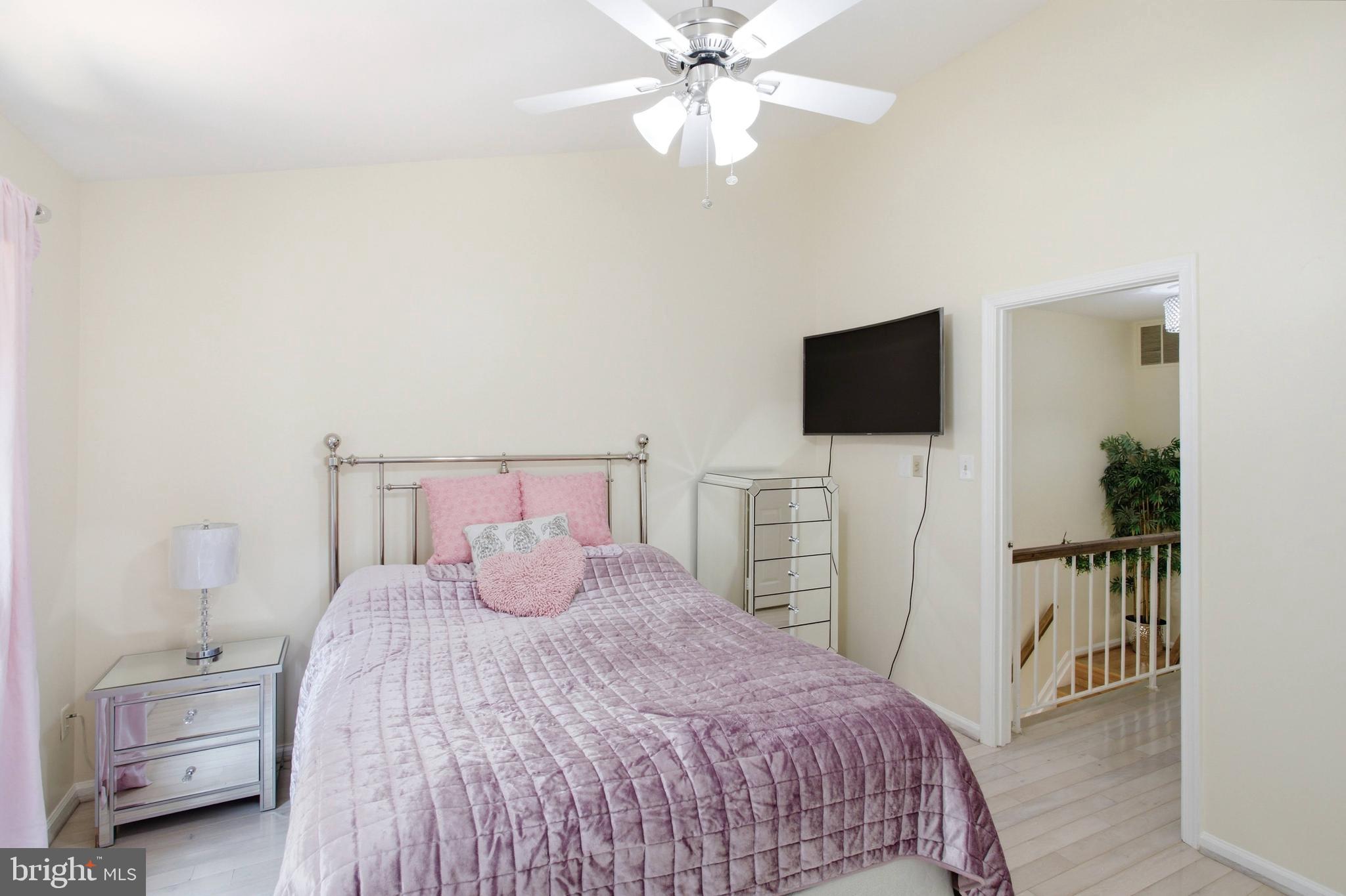 SPRINGFIELD OAKS - Residential