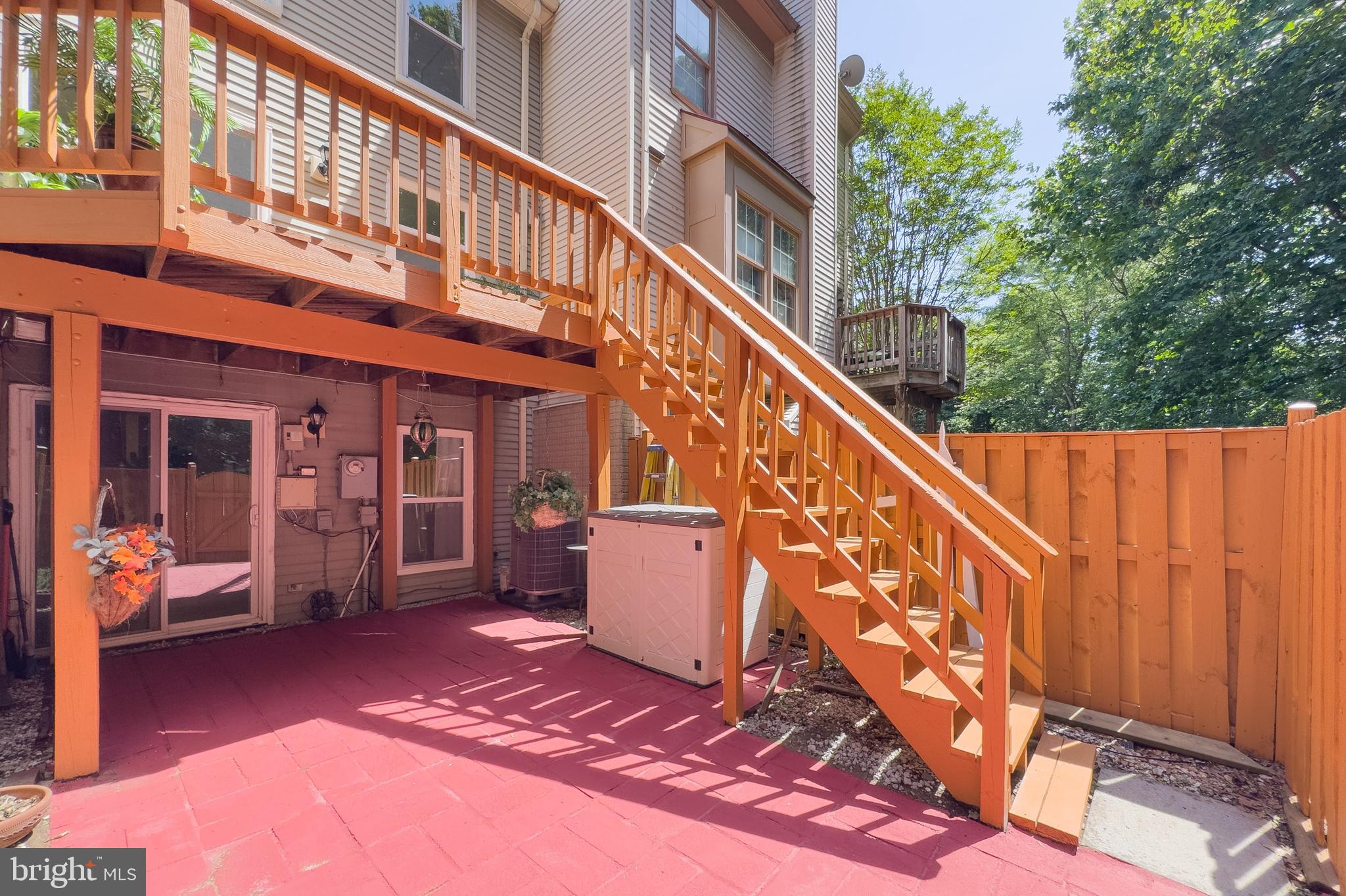 SPRINGFIELD OAKS - Residential