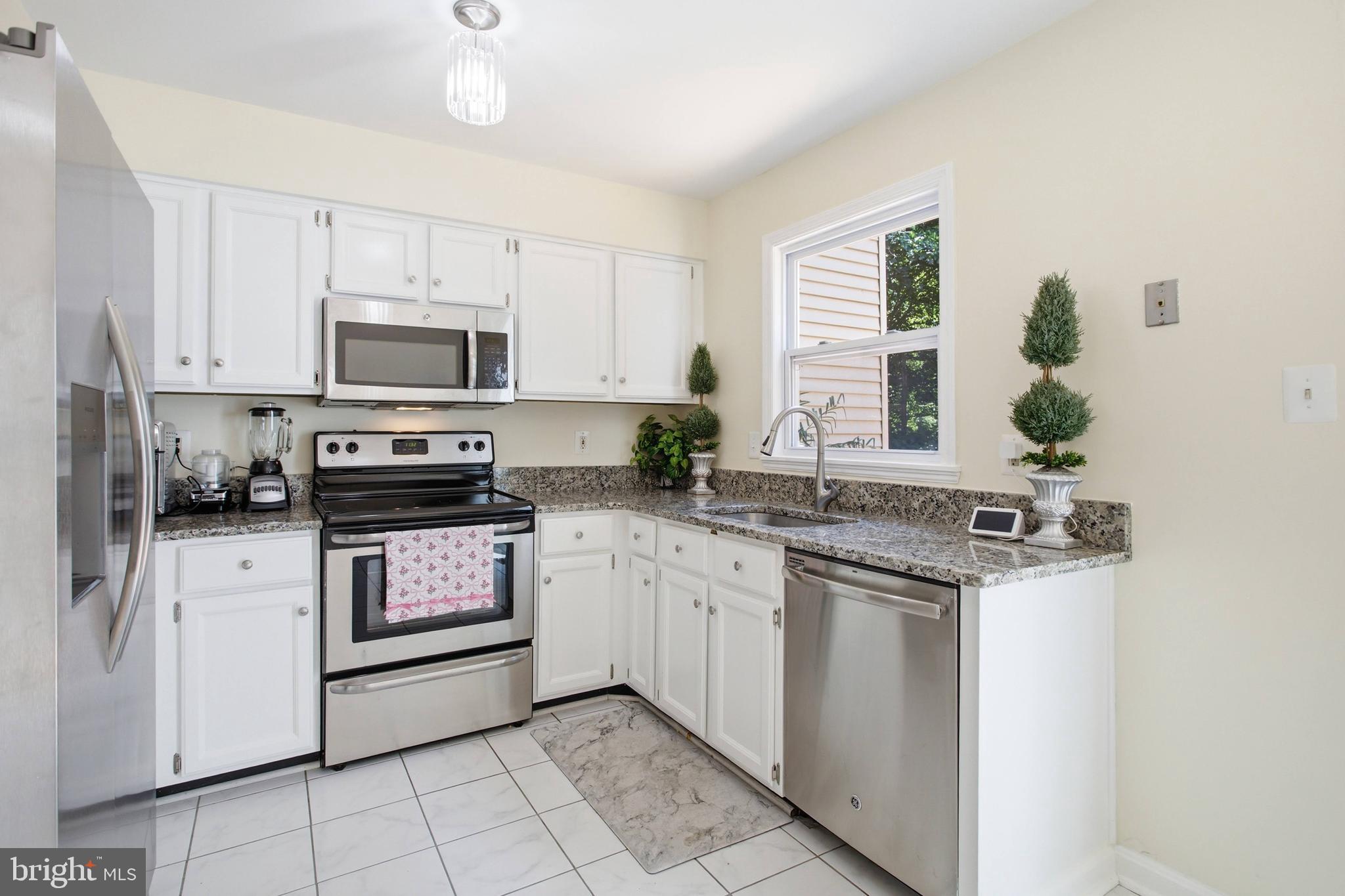 SPRINGFIELD OAKS - Residential